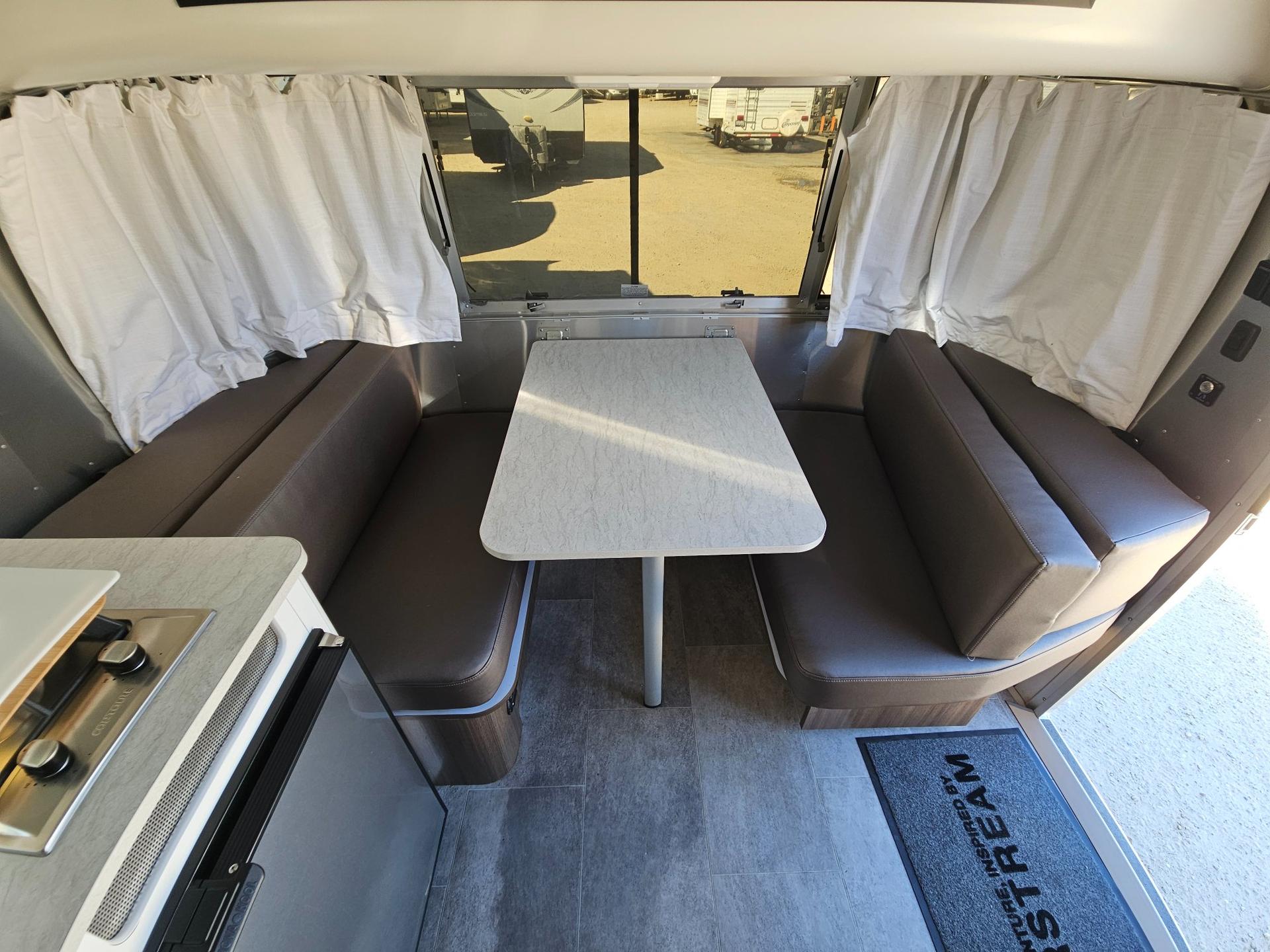 2022 Airstream 2022 Airstream Caravel - thumbnail 14