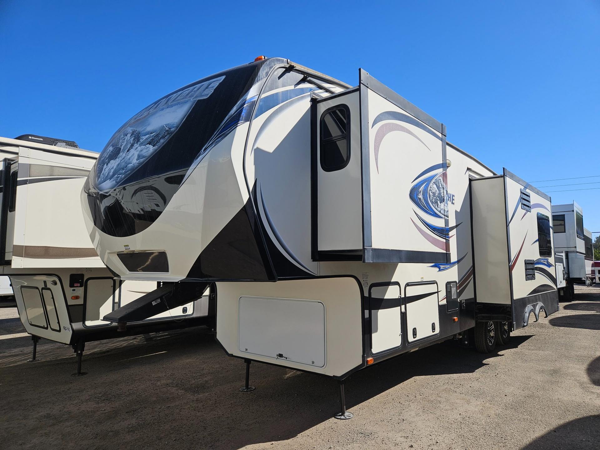 2014 Keystone RV 2014 Keystone RV Avalanche - thumbnail 5