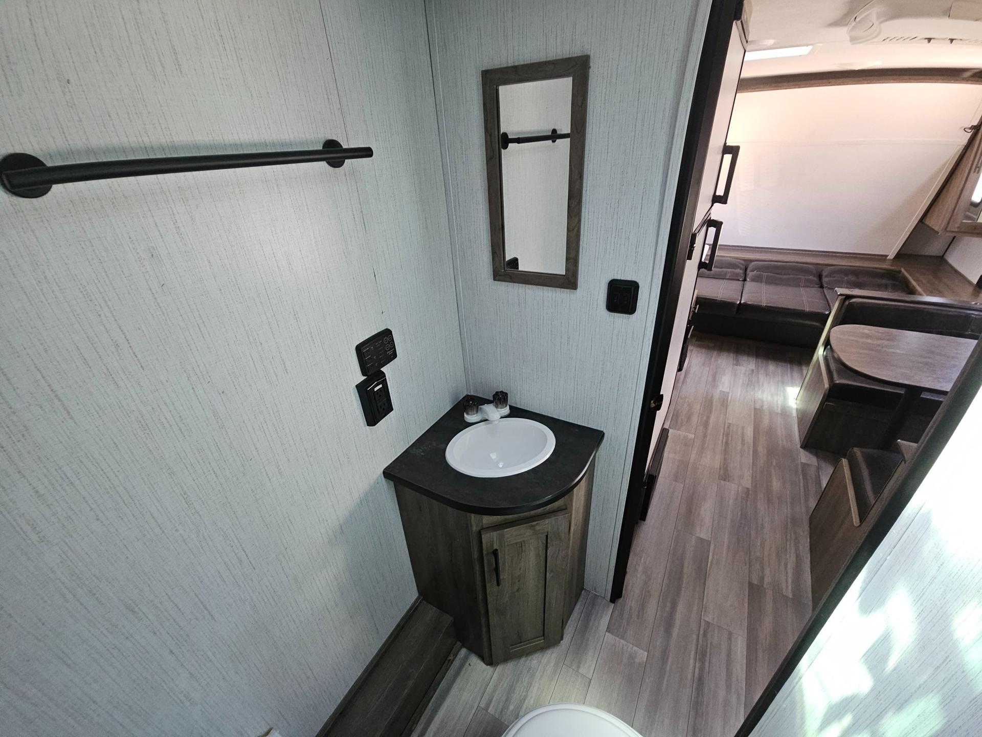 2021 Heartland RV 2021 Heartland RV Pioneer Trail Blazer - thumbnail 25