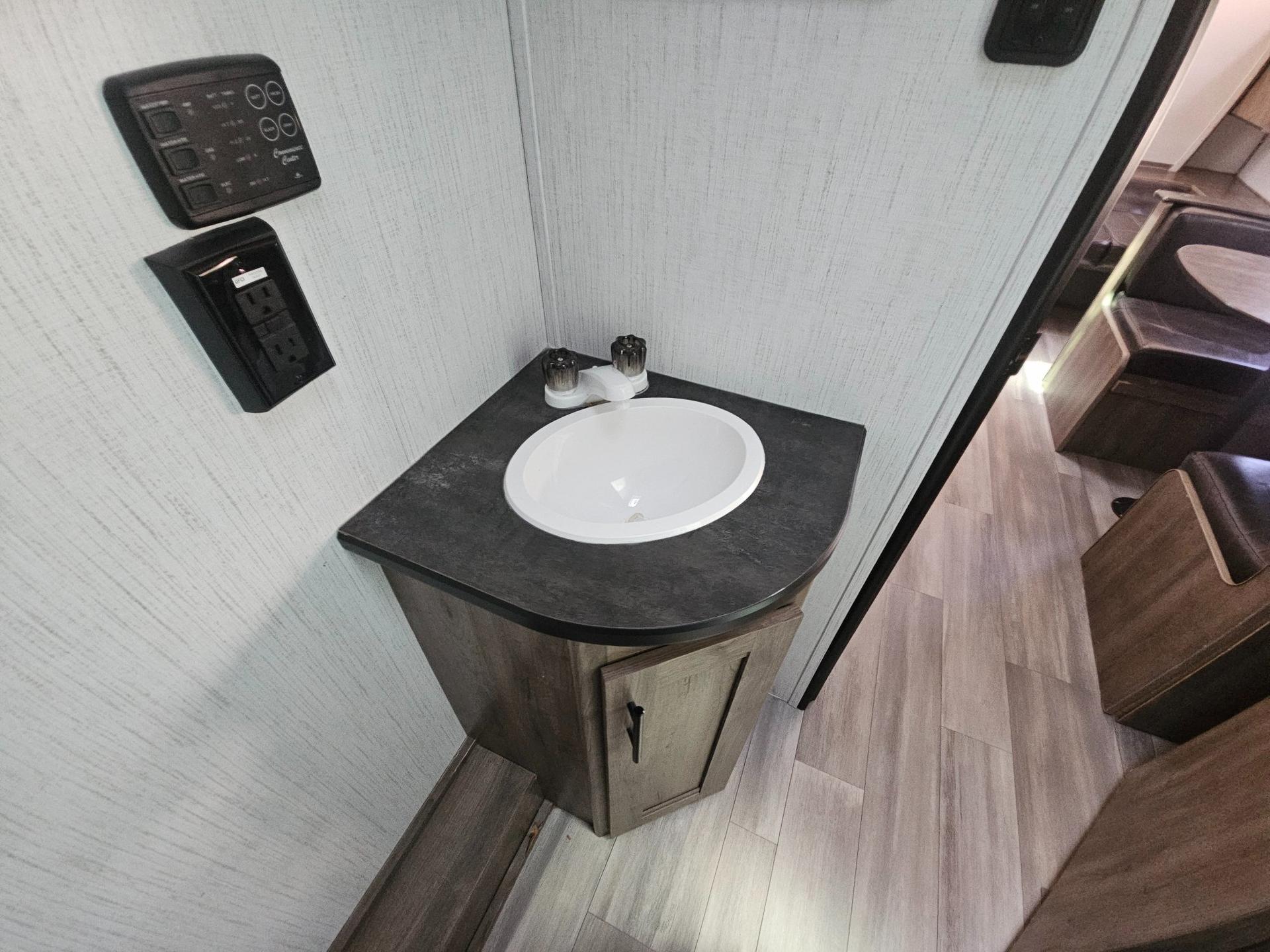 2021 Heartland RV 2021 Heartland RV Pioneer Trail Blazer - thumbnail 26