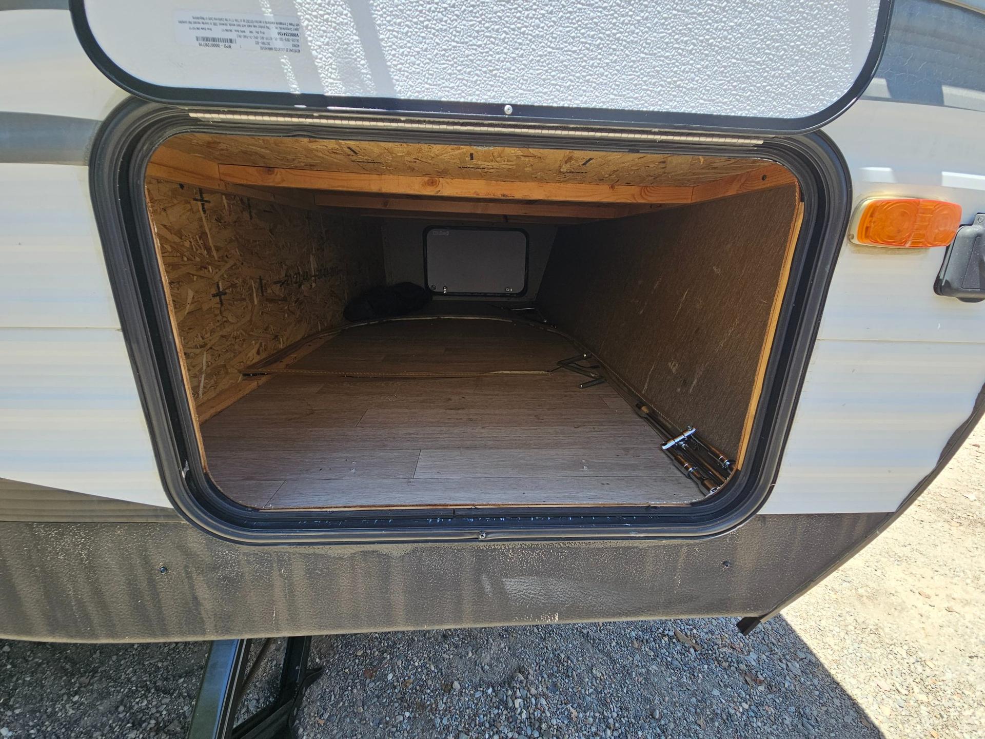 2018 Dutchmen 2018 Dutchmen Coleman Lantern - thumbnail 34
