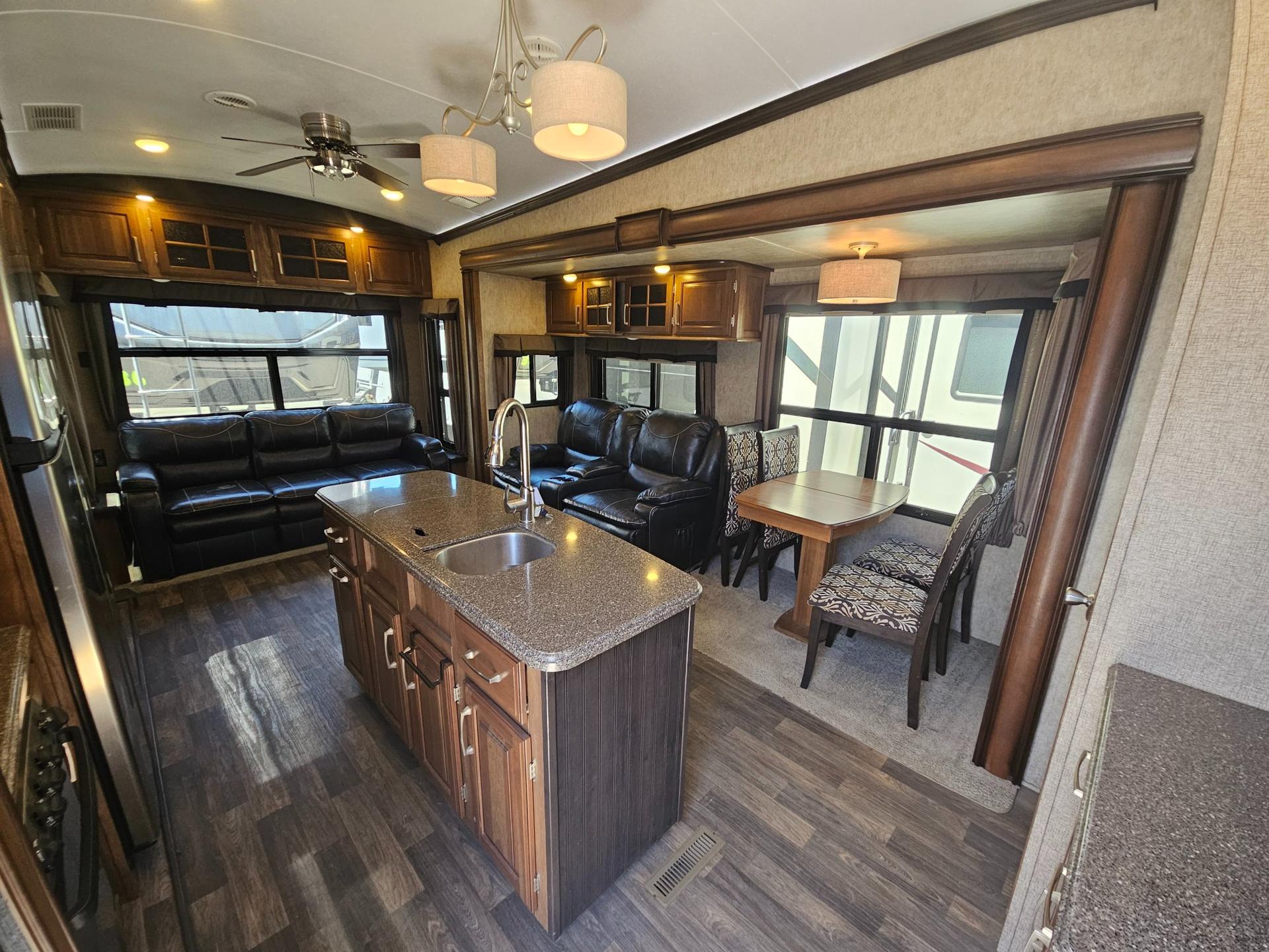 2016 Keystone Rv 2016 Keystone Rv Montana - thumbnail 6