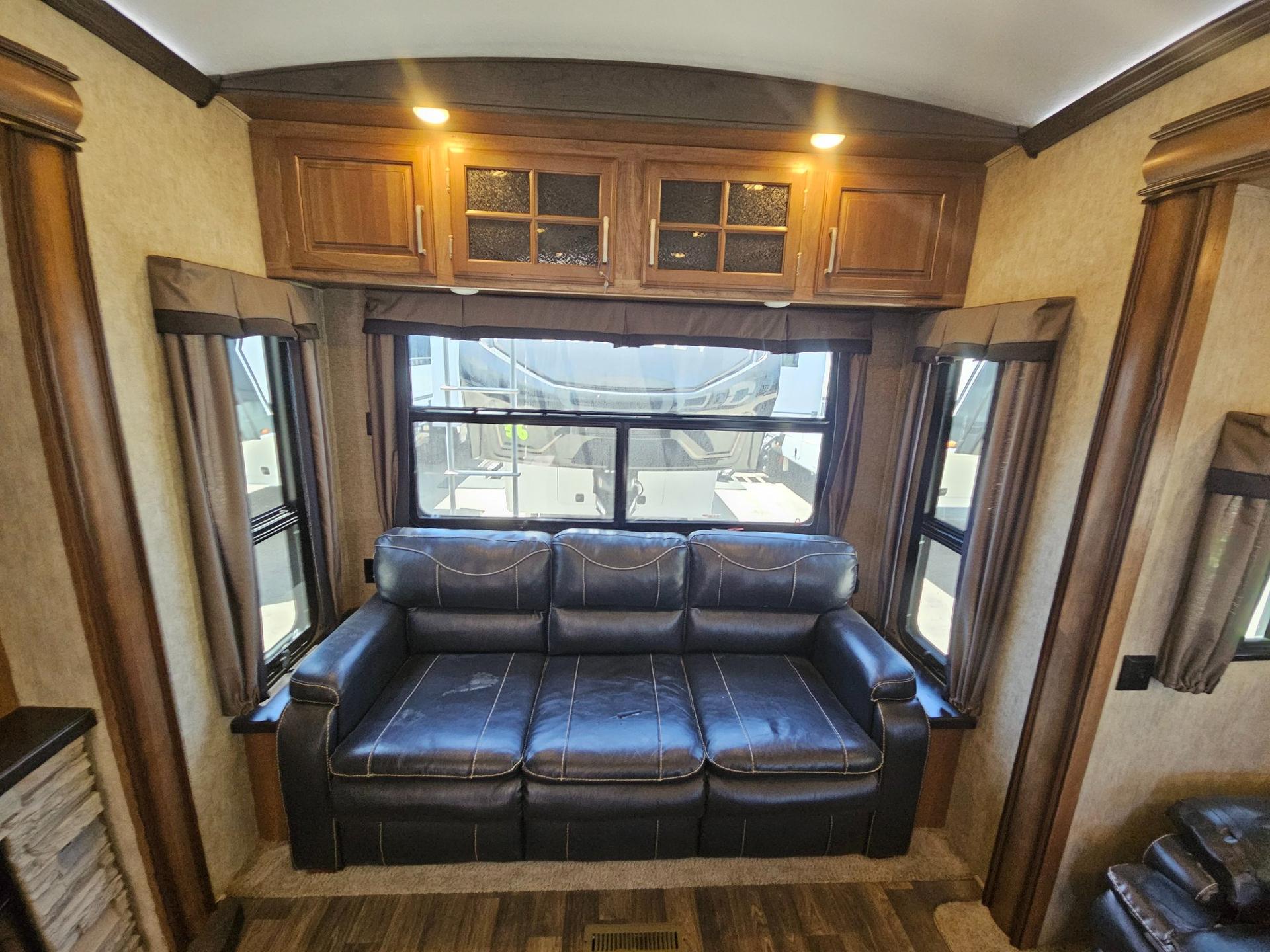 2016 Keystone Rv 2016 Keystone Rv Montana - thumbnail 12