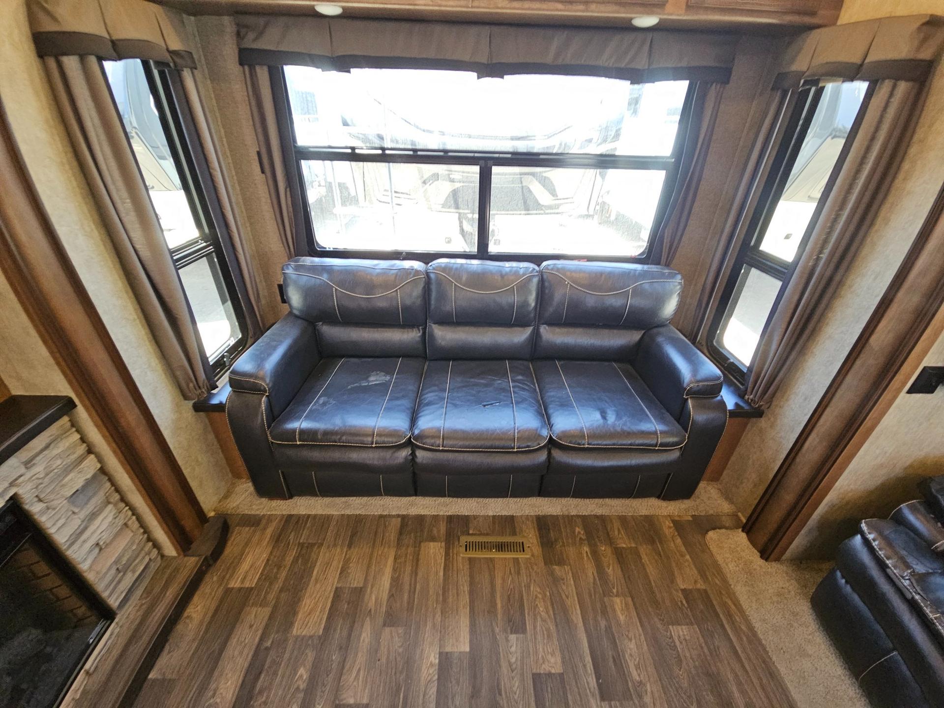 2016 Keystone Rv 2016 Keystone Rv Montana - thumbnail 13