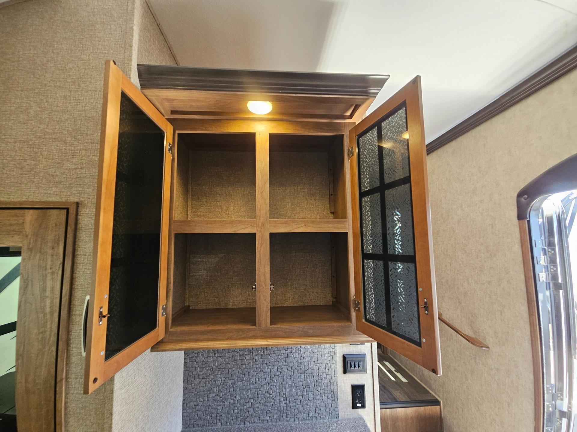 2016 Keystone Rv 2016 Keystone Rv Montana - thumbnail 30