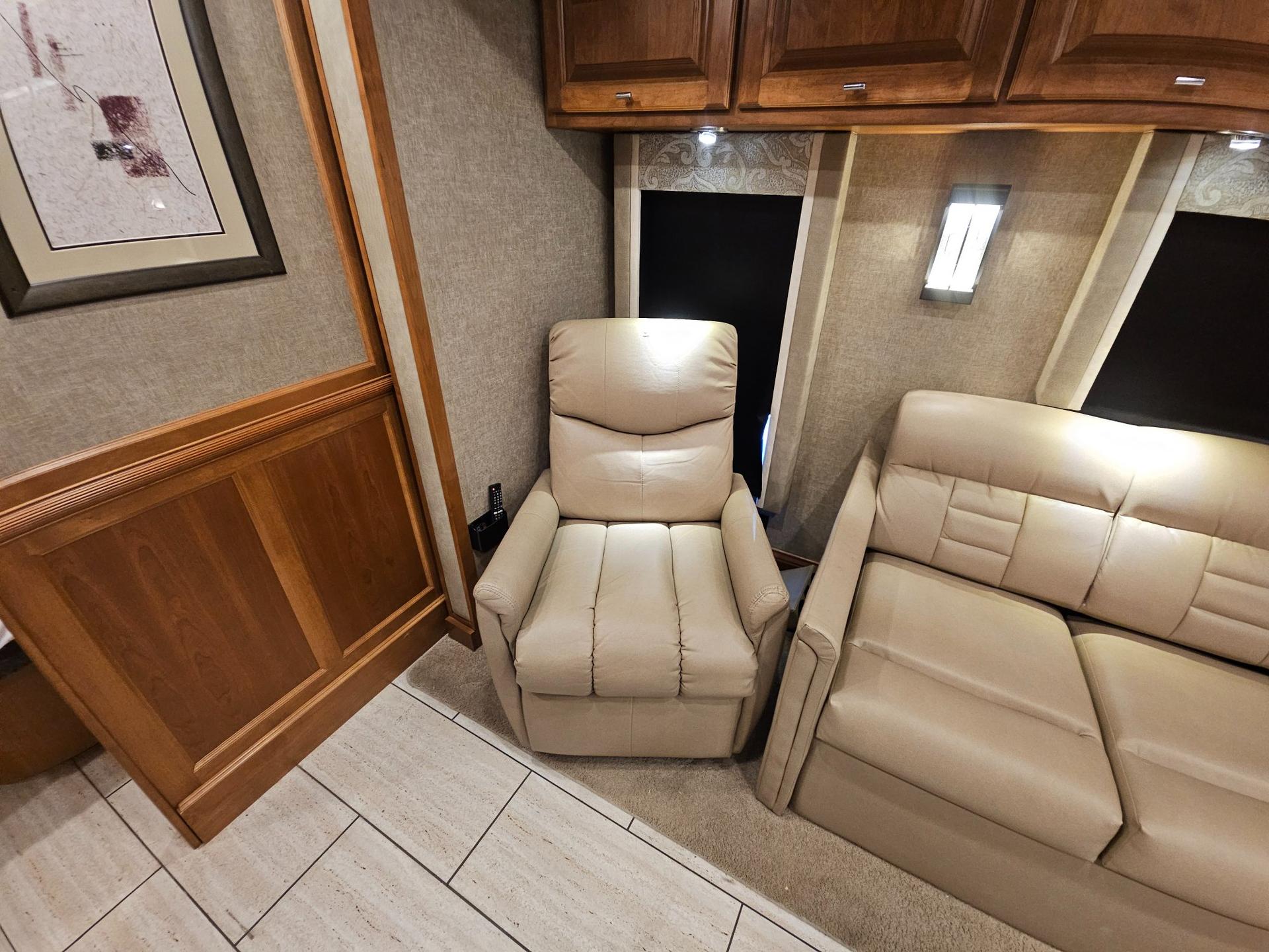 2018 Tiffin Motor Coach 2018 Tiffin Motor Coach Allegro Open Road - thumbnail 8