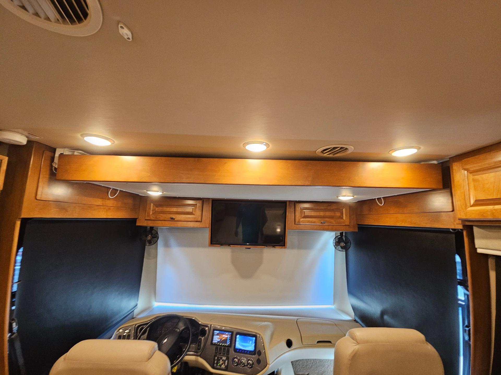 2018 Tiffin Motor Coach 2018 Tiffin Motor Coach Allegro Open Road - thumbnail 11