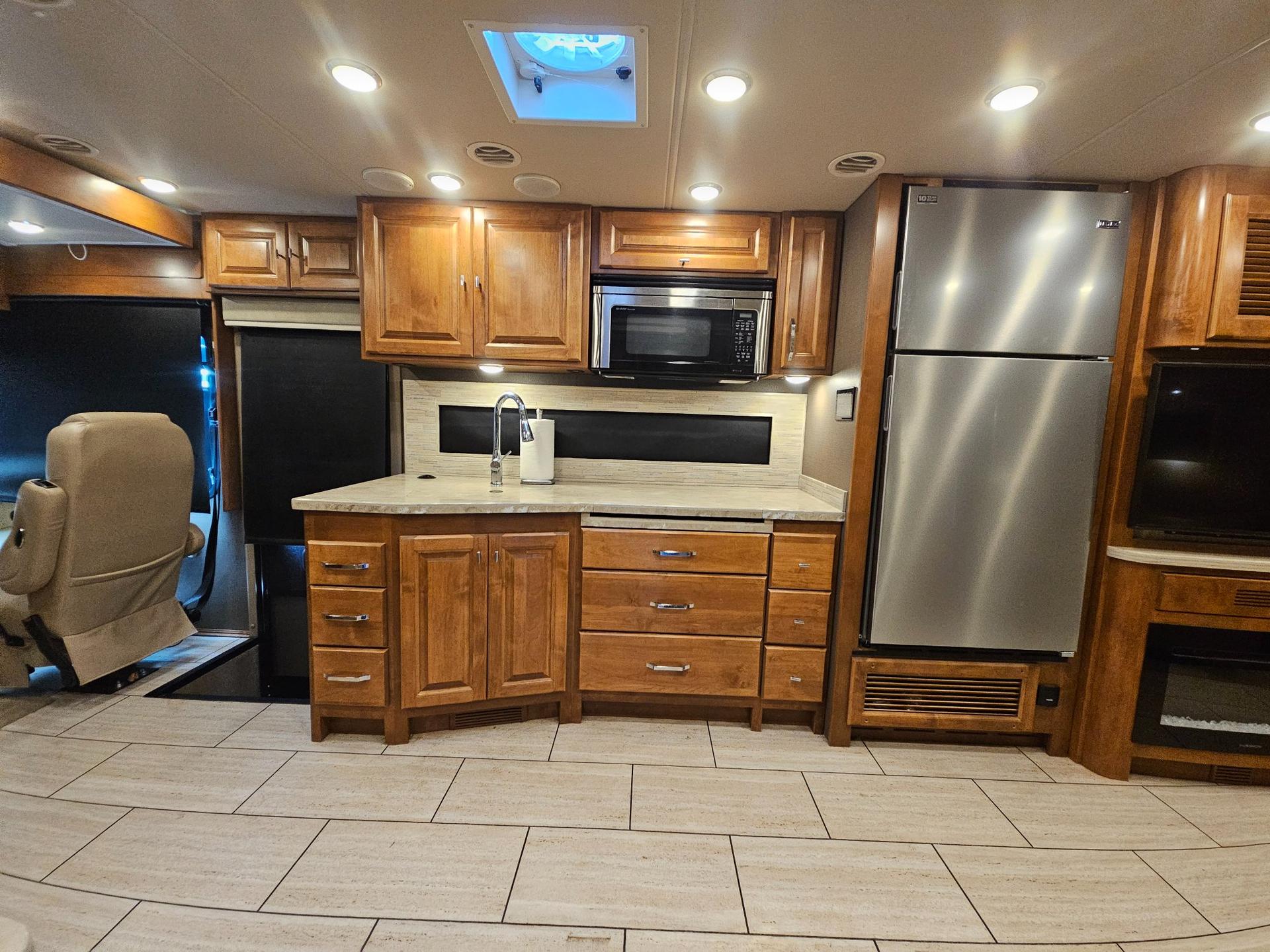 2018 Tiffin Motor Coach 2018 Tiffin Motor Coach Allegro Open Road - thumbnail 15