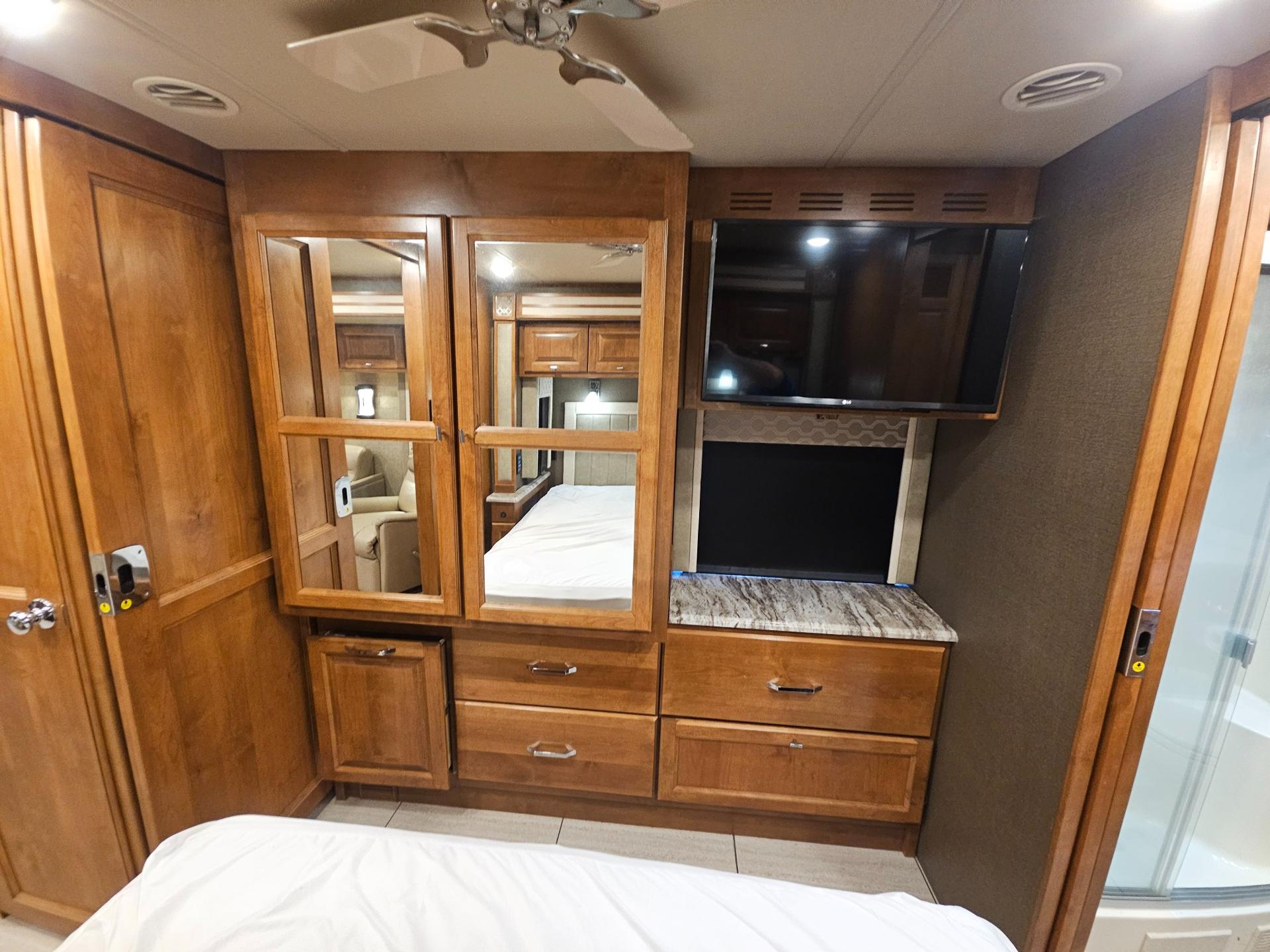 2018 Tiffin Motor Coach 2018 Tiffin Motor Coach Allegro Open Road - thumbnail 21