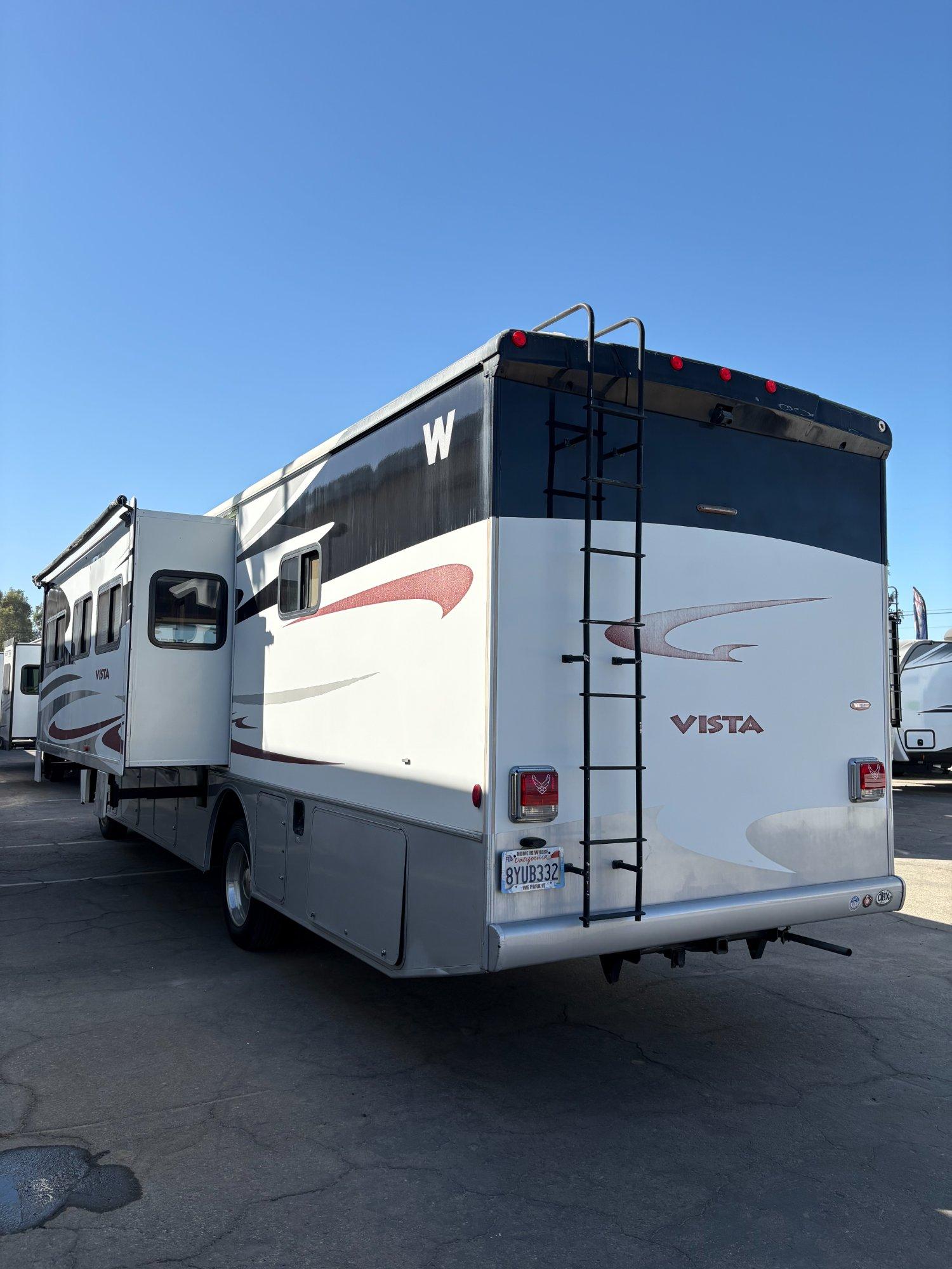 2012 Winnebago 2012 Winnebago Vista - thumbnail 9