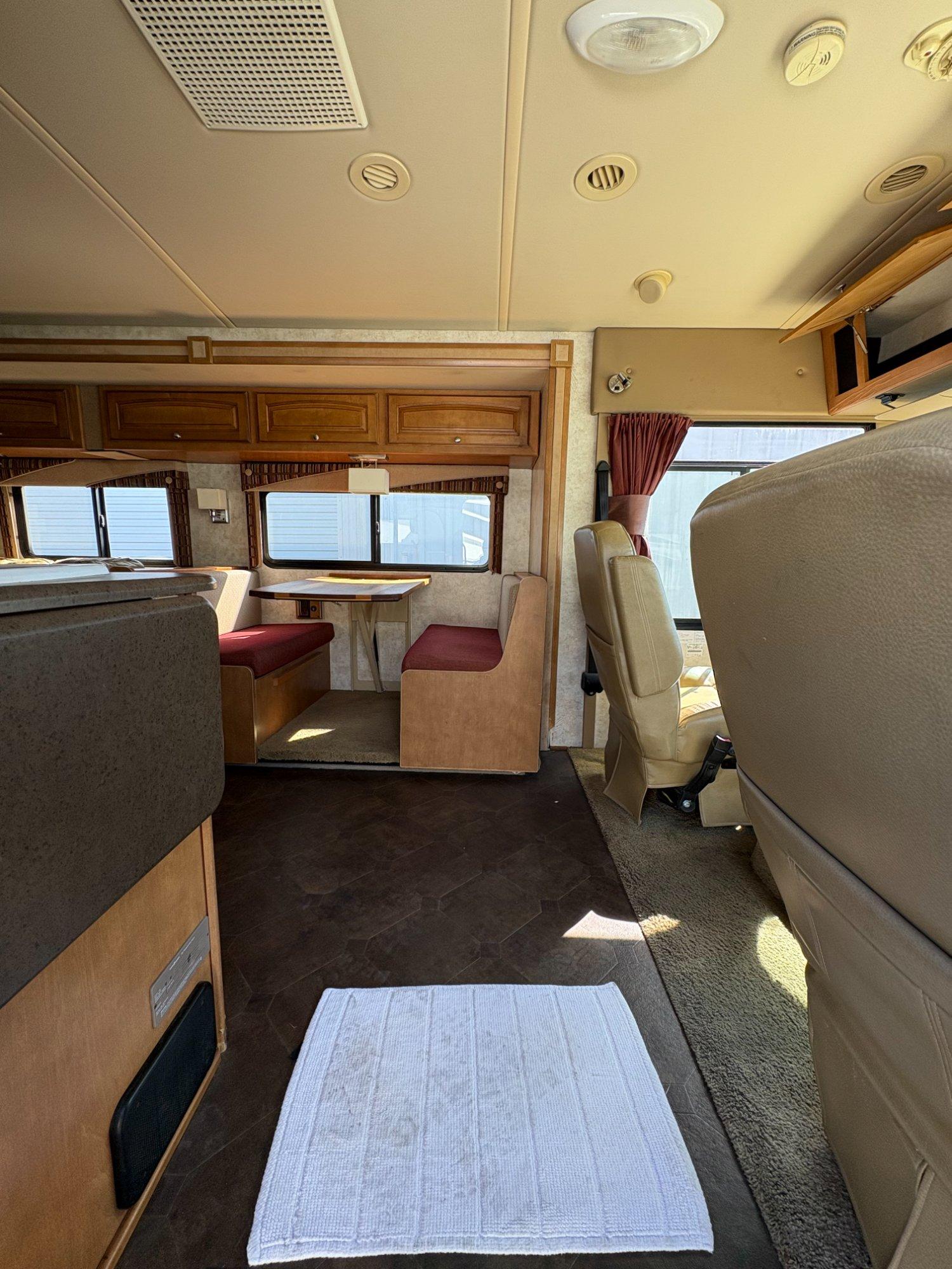 2012 Winnebago 2012 Winnebago Vista - thumbnail 12