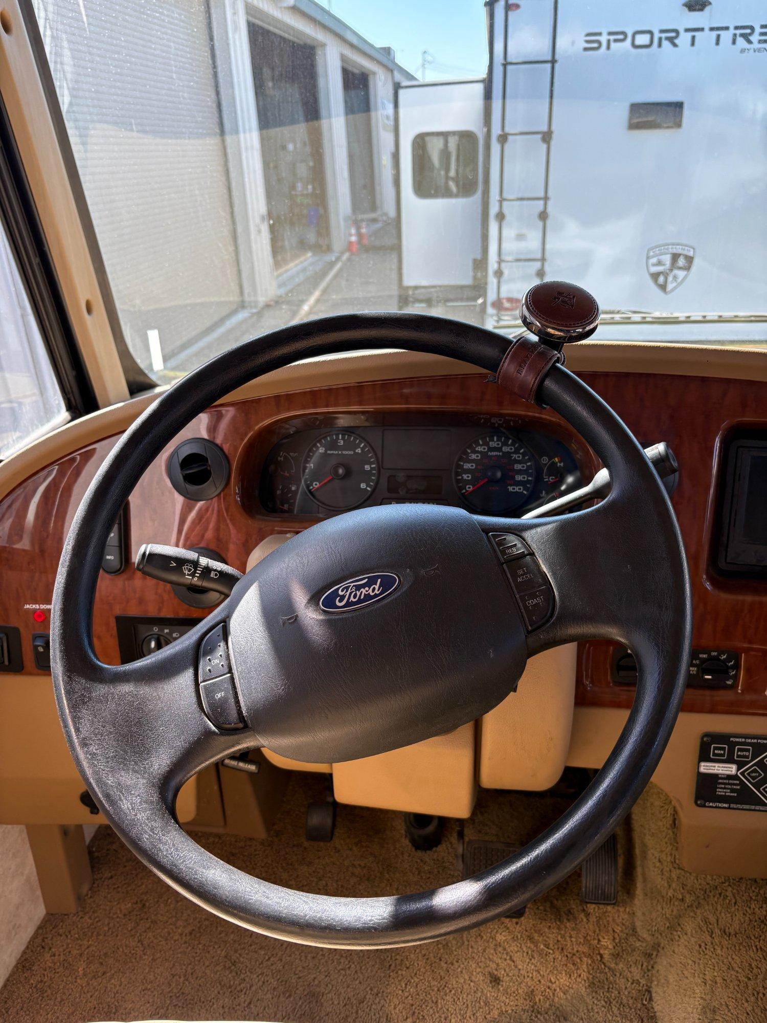 2012 Winnebago 2012 Winnebago Vista - thumbnail 16