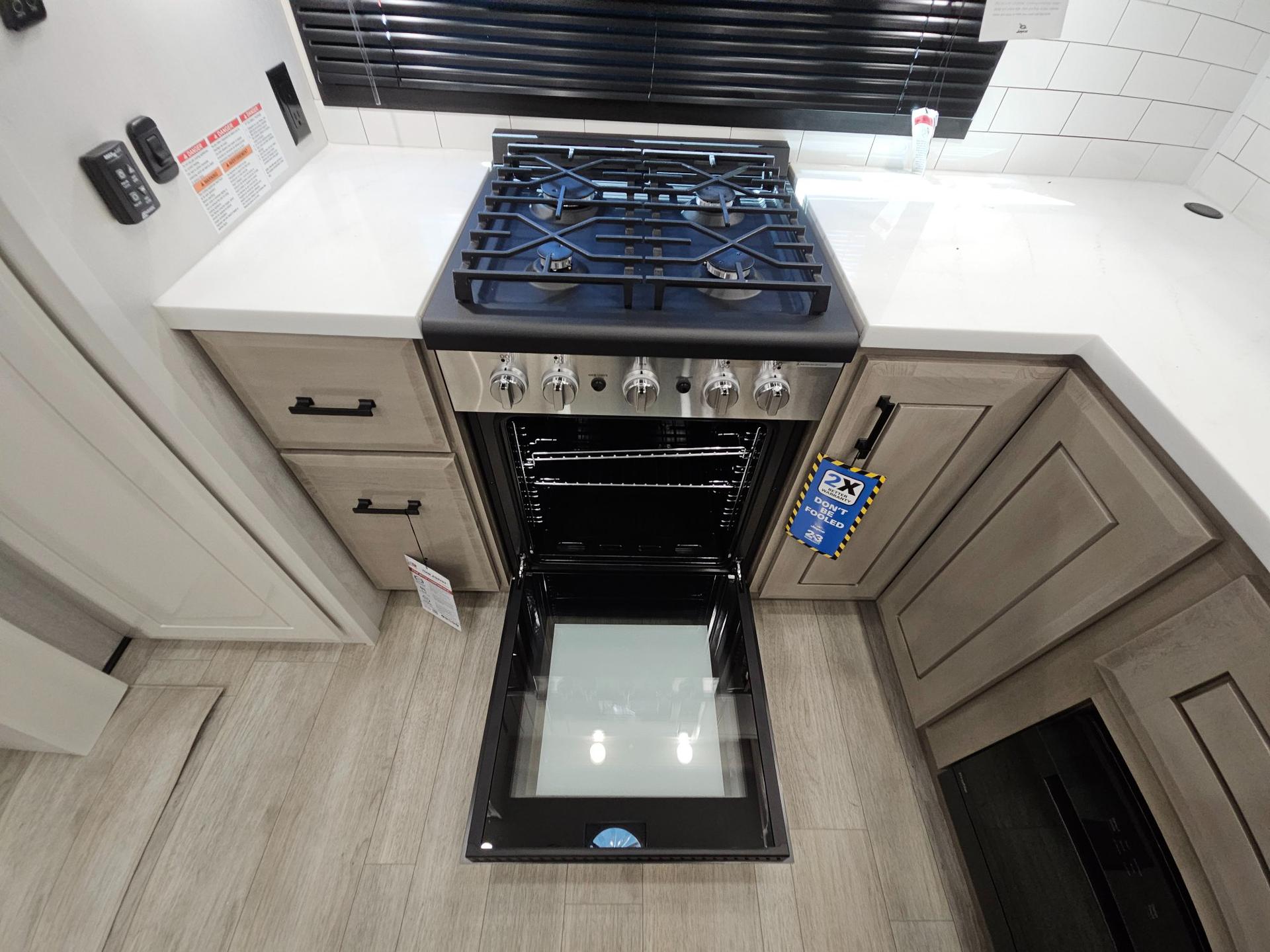 2026 Jayco 2026 Jayco Pinnacle - thumbnail 19