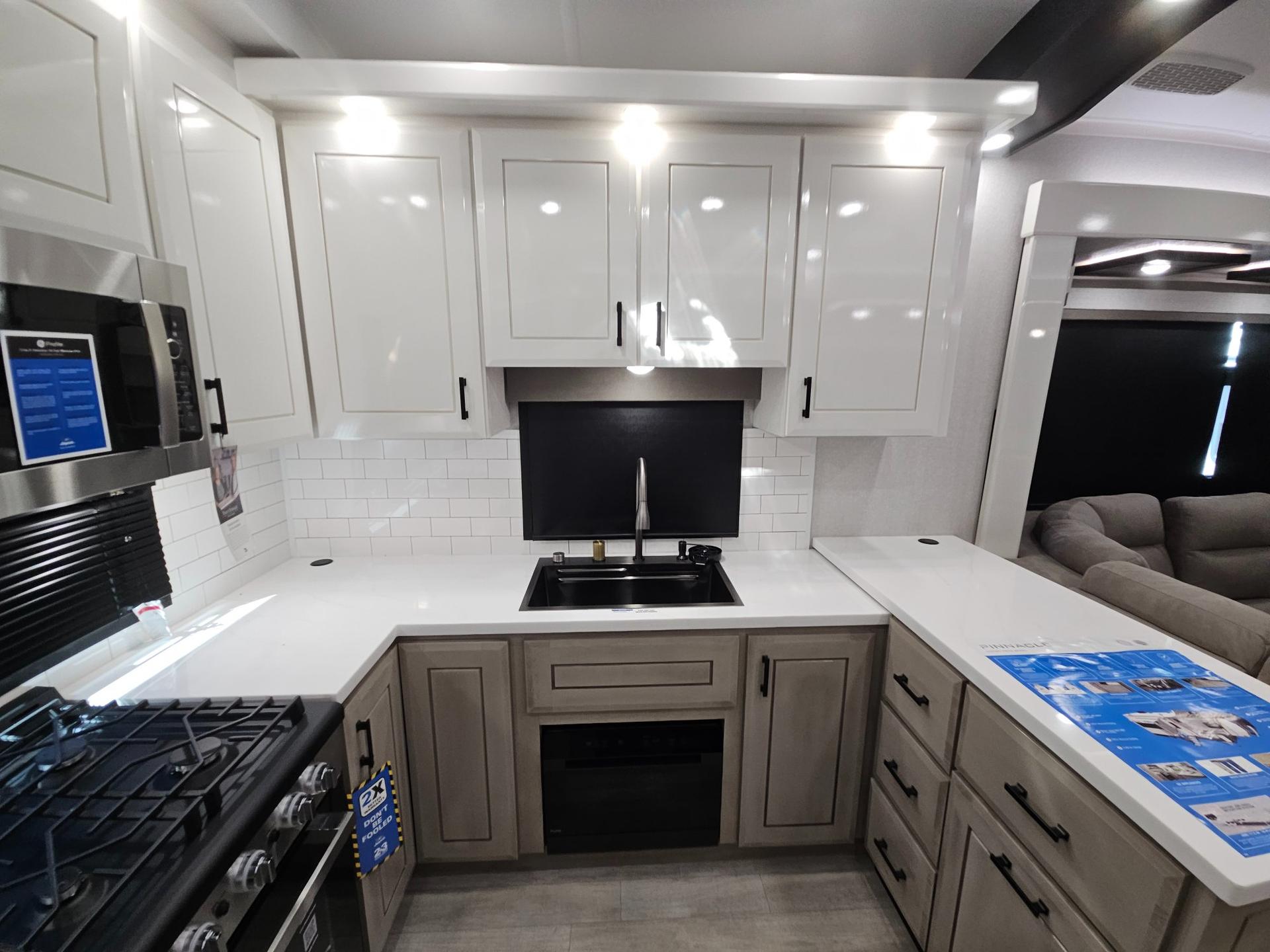 2026 Jayco 2026 Jayco Pinnacle - thumbnail 20