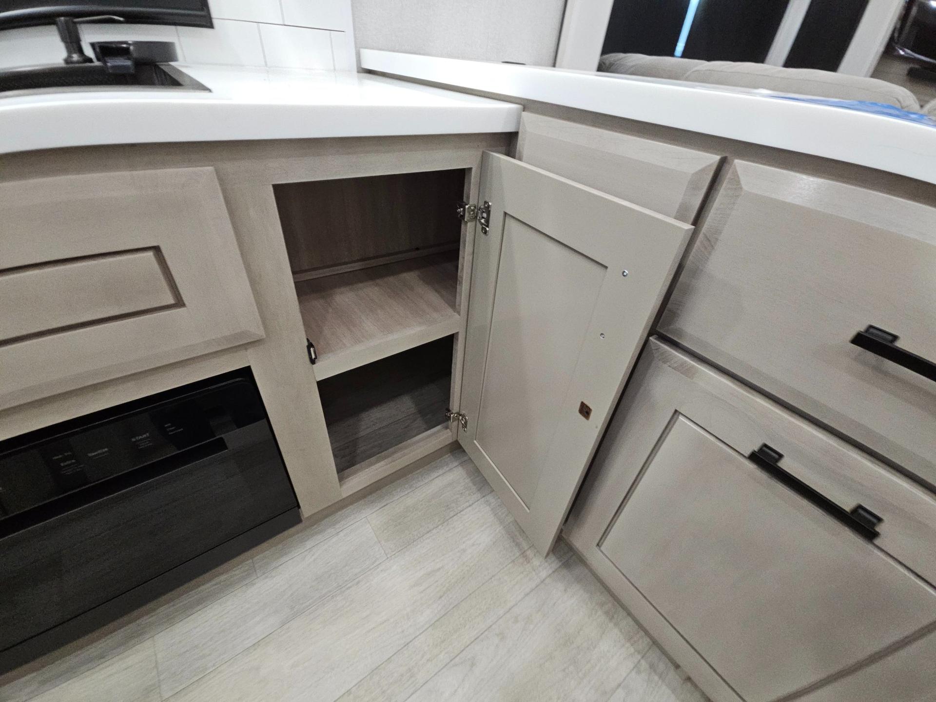 2026 Jayco 2026 Jayco Pinnacle - thumbnail 24