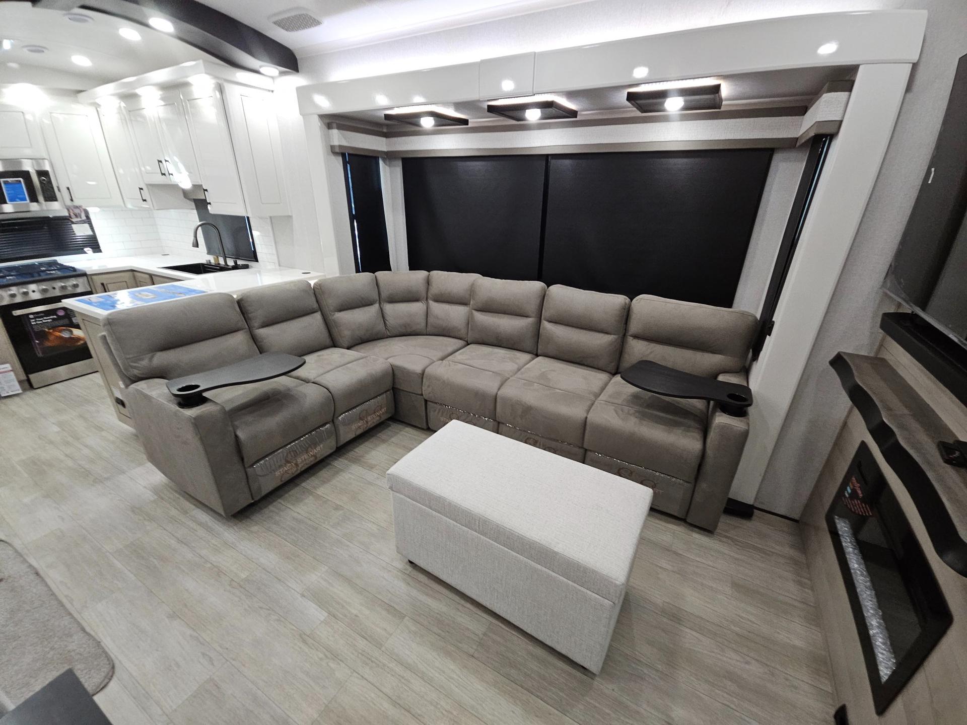 2026 Jayco 2026 Jayco Pinnacle - thumbnail 27