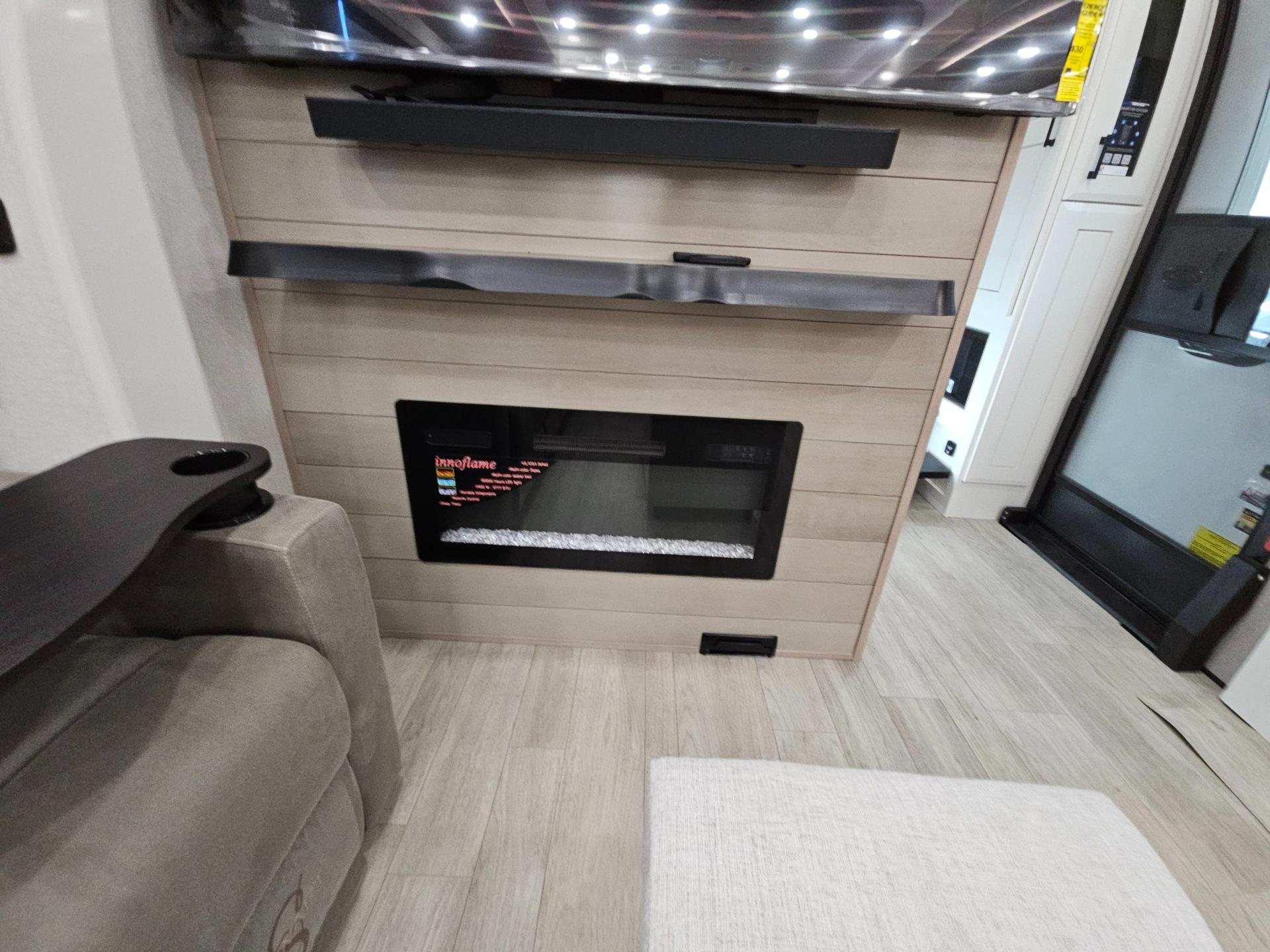 2026 Jayco 2026 Jayco Pinnacle - thumbnail 29