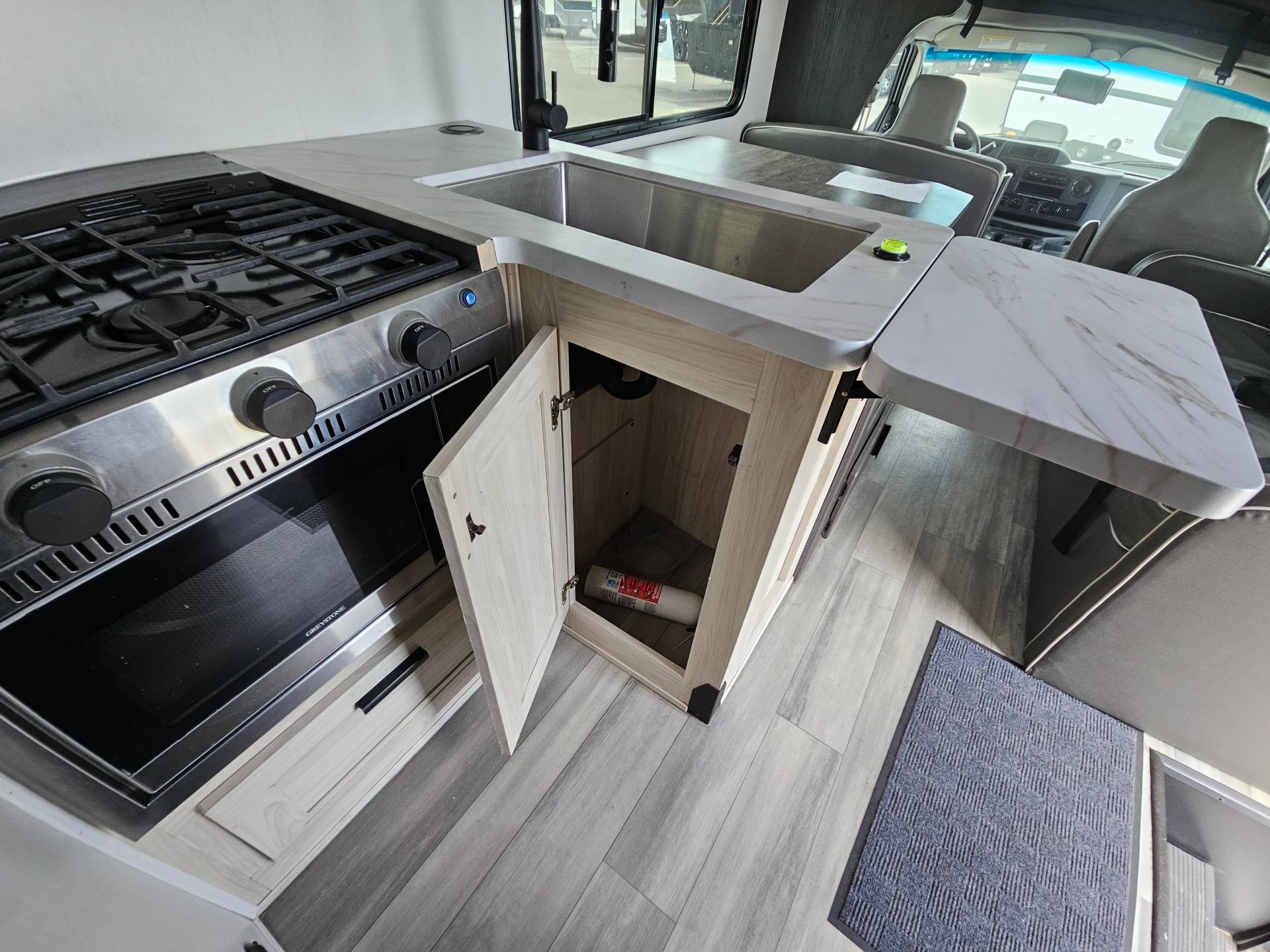 2024 Forest River RV 2024 Forest River RV Sunseeker LE - thumbnail 21