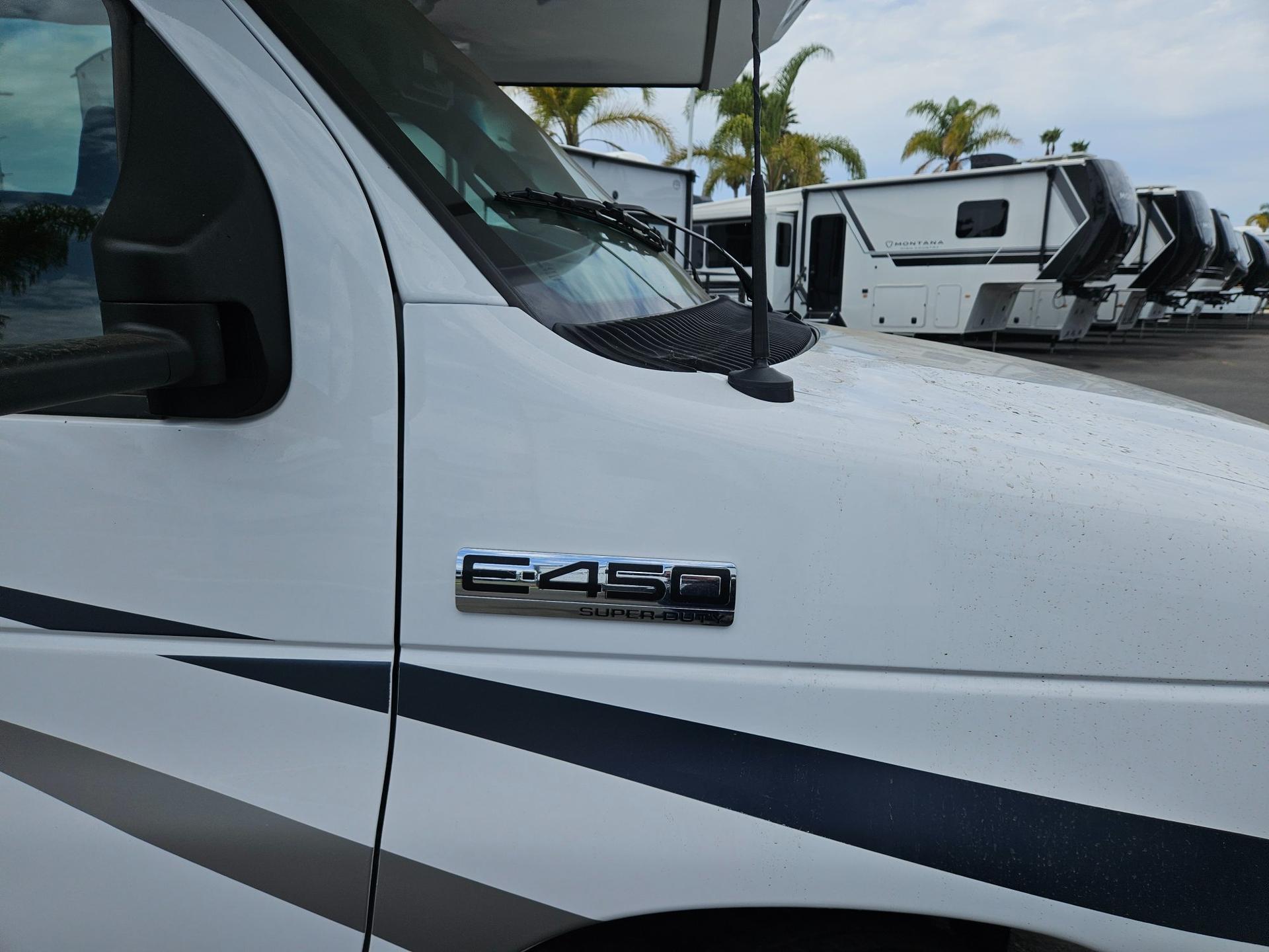 2024 Forest River RV 2024 Forest River RV Sunseeker LE - thumbnail 38
