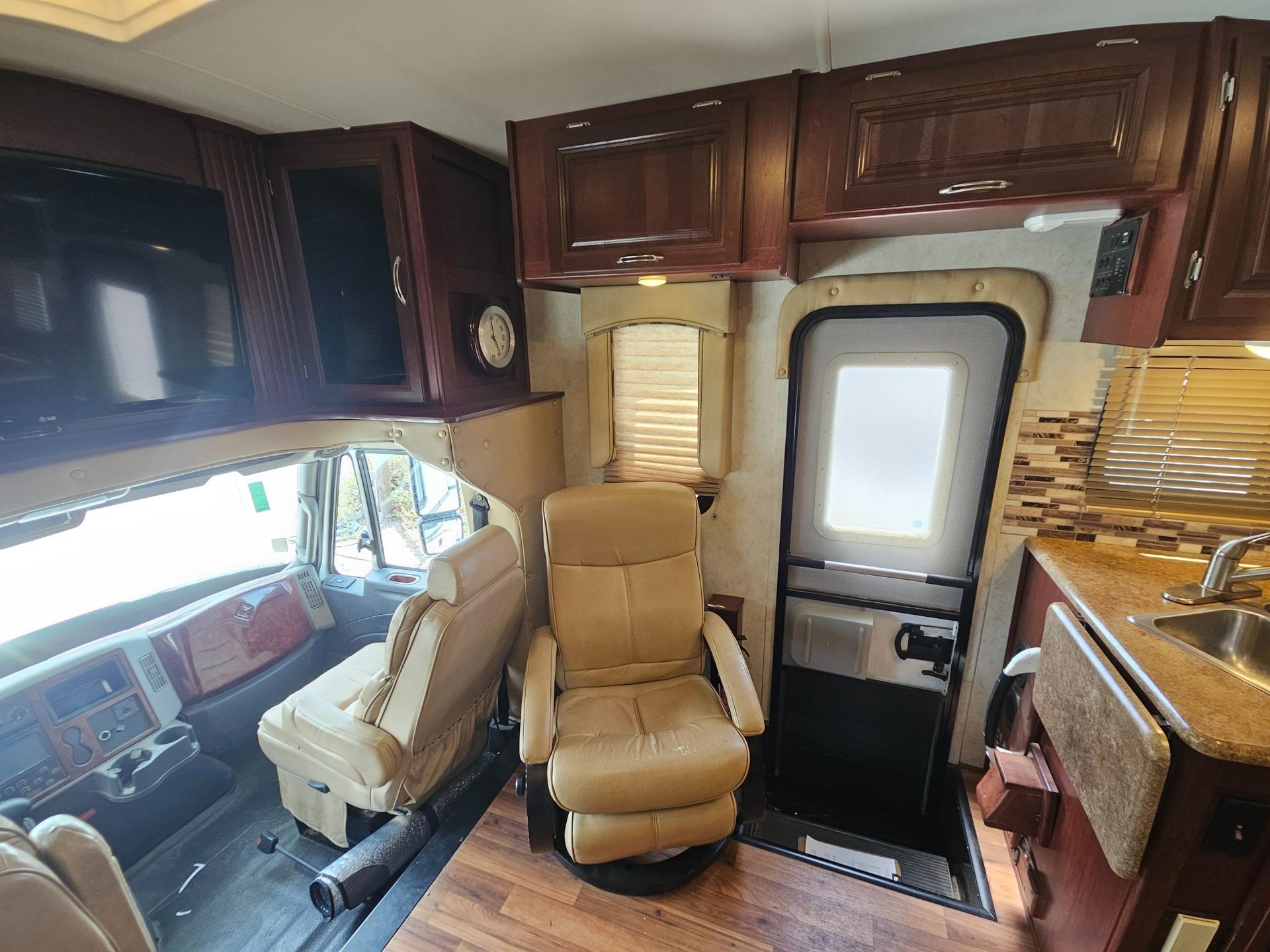 2015 Nexus RV 2015 Nexus RV Phantom - thumbnail 14