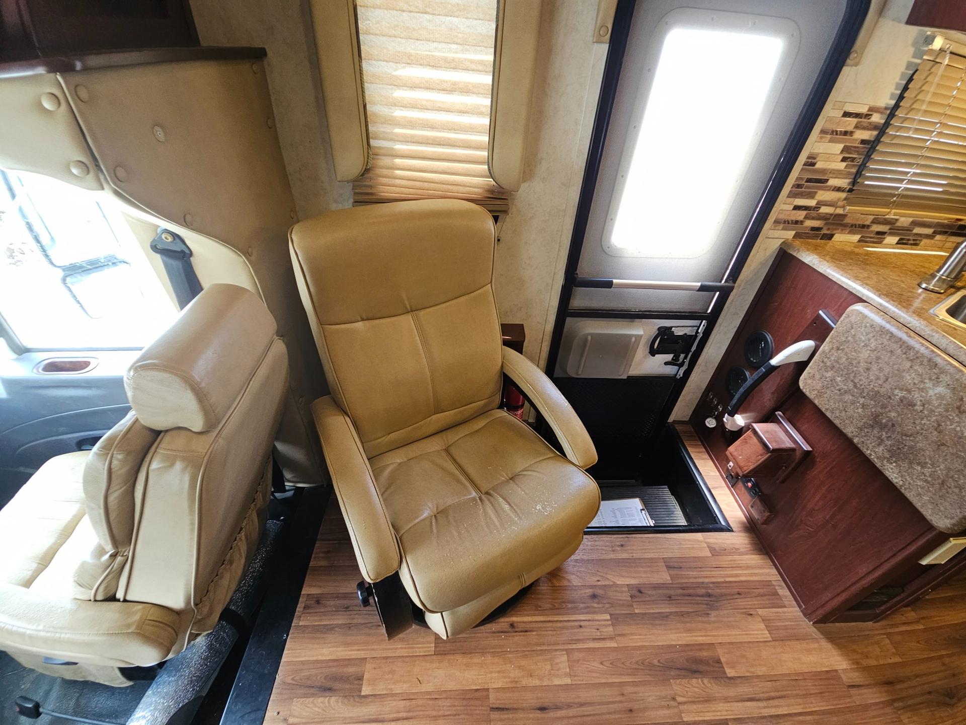 2015 Nexus RV 2015 Nexus RV Phantom - thumbnail 18