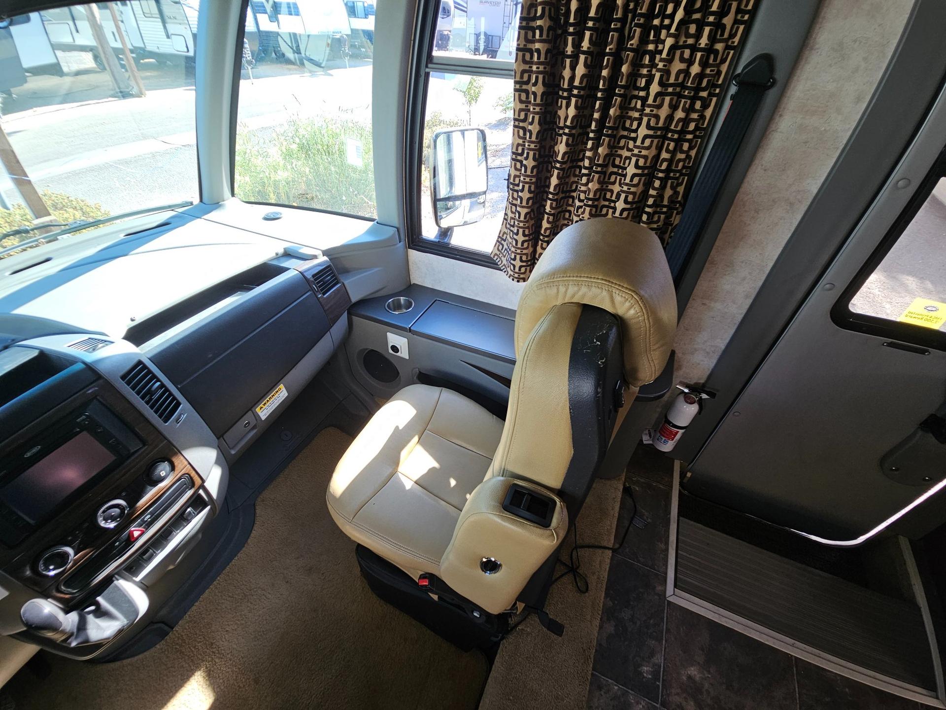 2011 Itasca 2011 Itasca Reyo - thumbnail 36