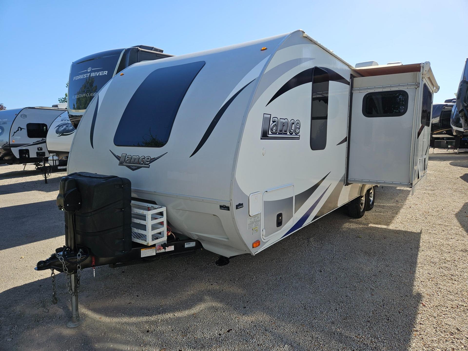 2016 Lance Trailers 2016 Lance Trailers Lance - thumbnail 4