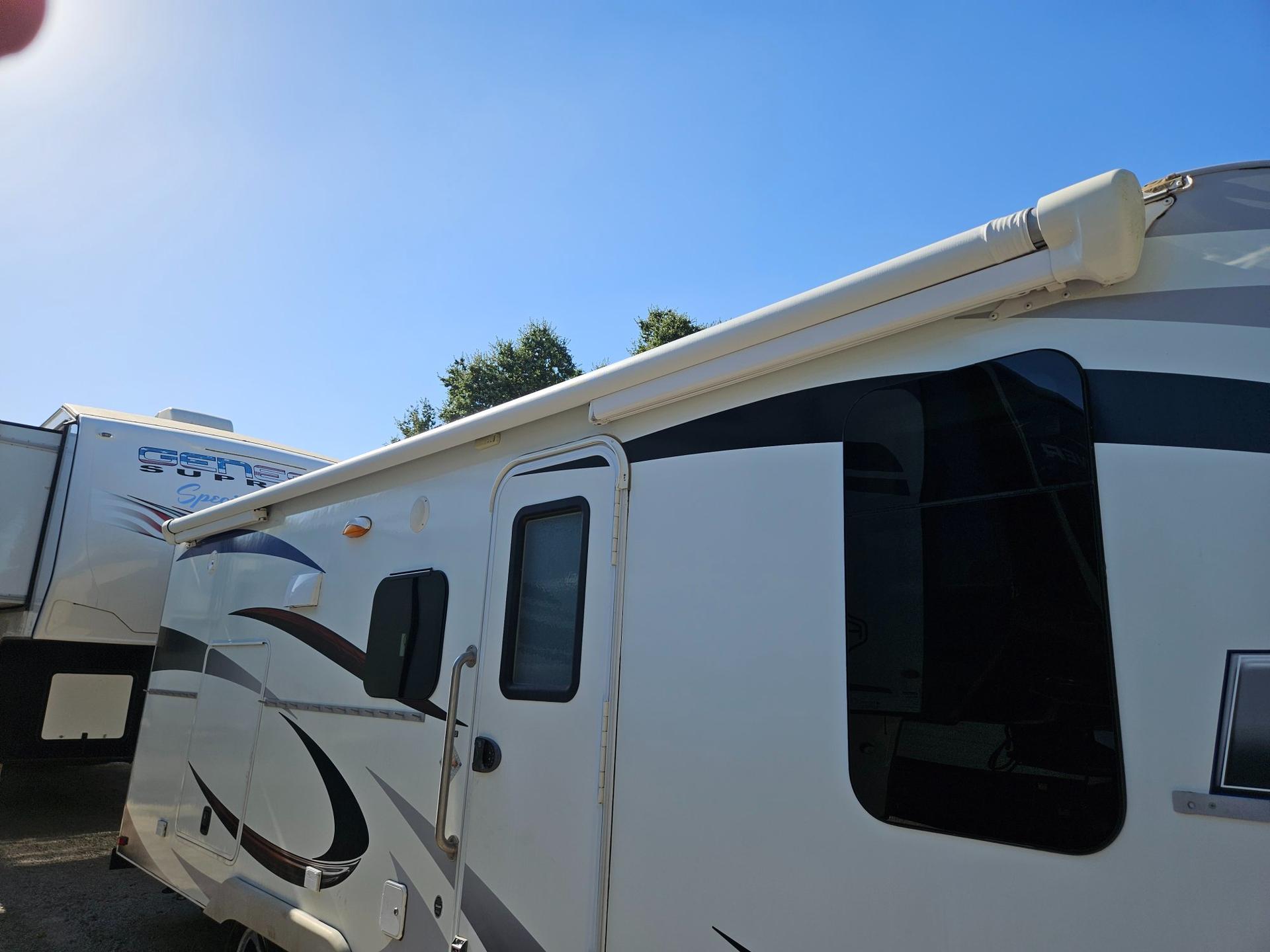 2016 Lance Trailers 2016 Lance Trailers Lance - thumbnail 37
