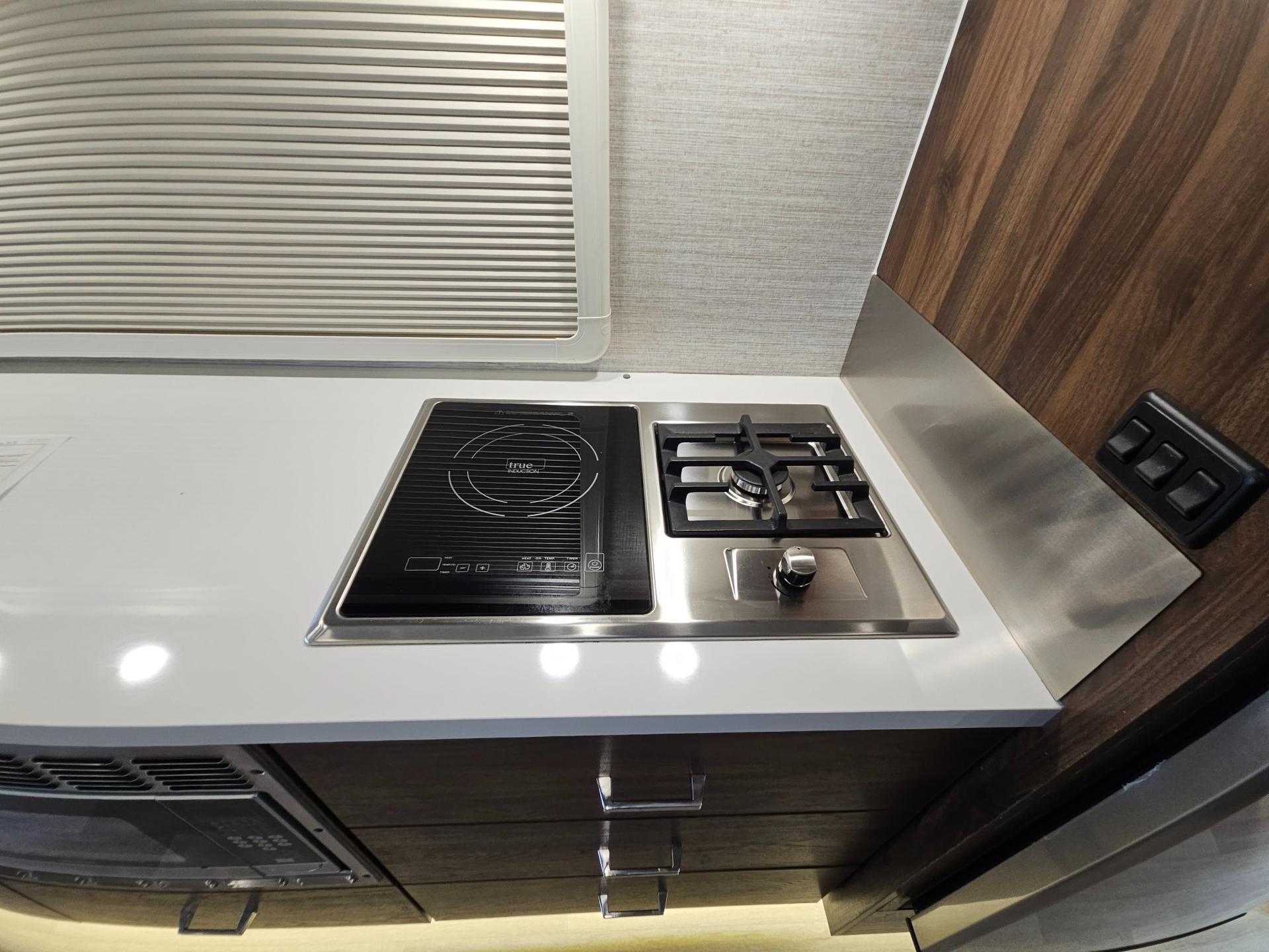 2021 Winnebago Industries 2021 Winnebago Industries View - thumbnail 20
