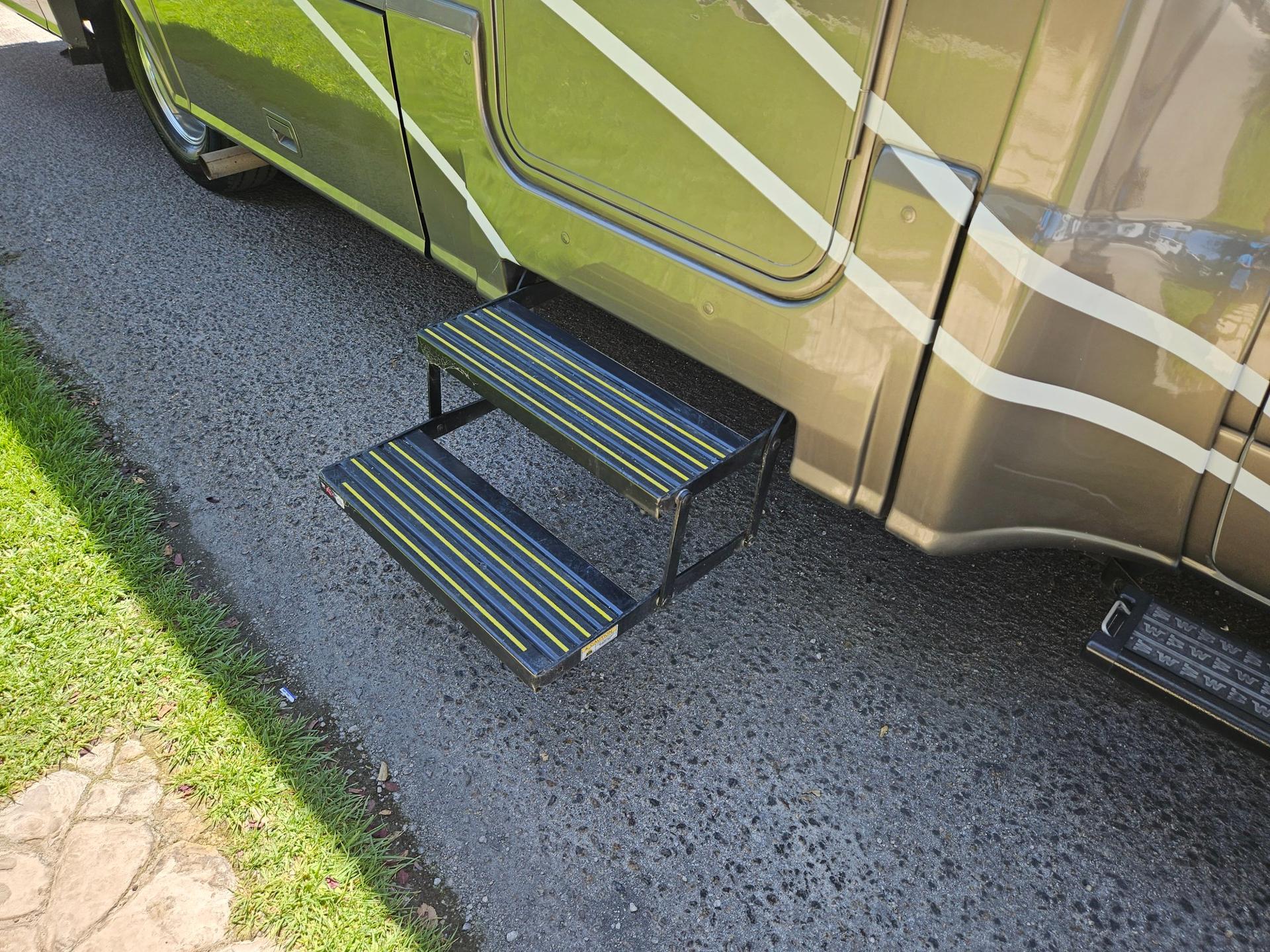 2021 Winnebago Industries 2021 Winnebago Industries View - thumbnail 40