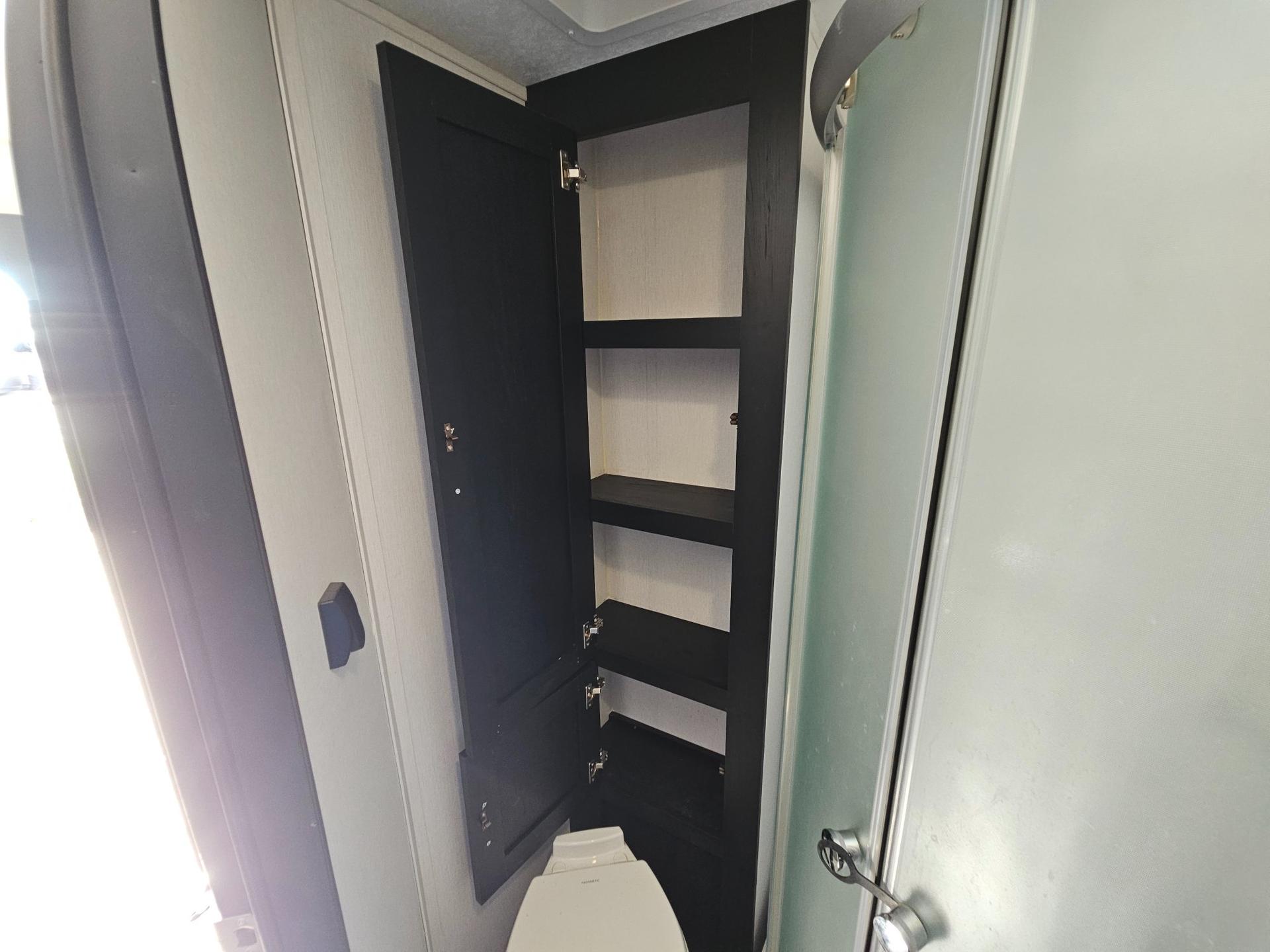 2022 Coachmen 2022 Coachmen Freedom Express Ultra Lite Series - thumbnail 25