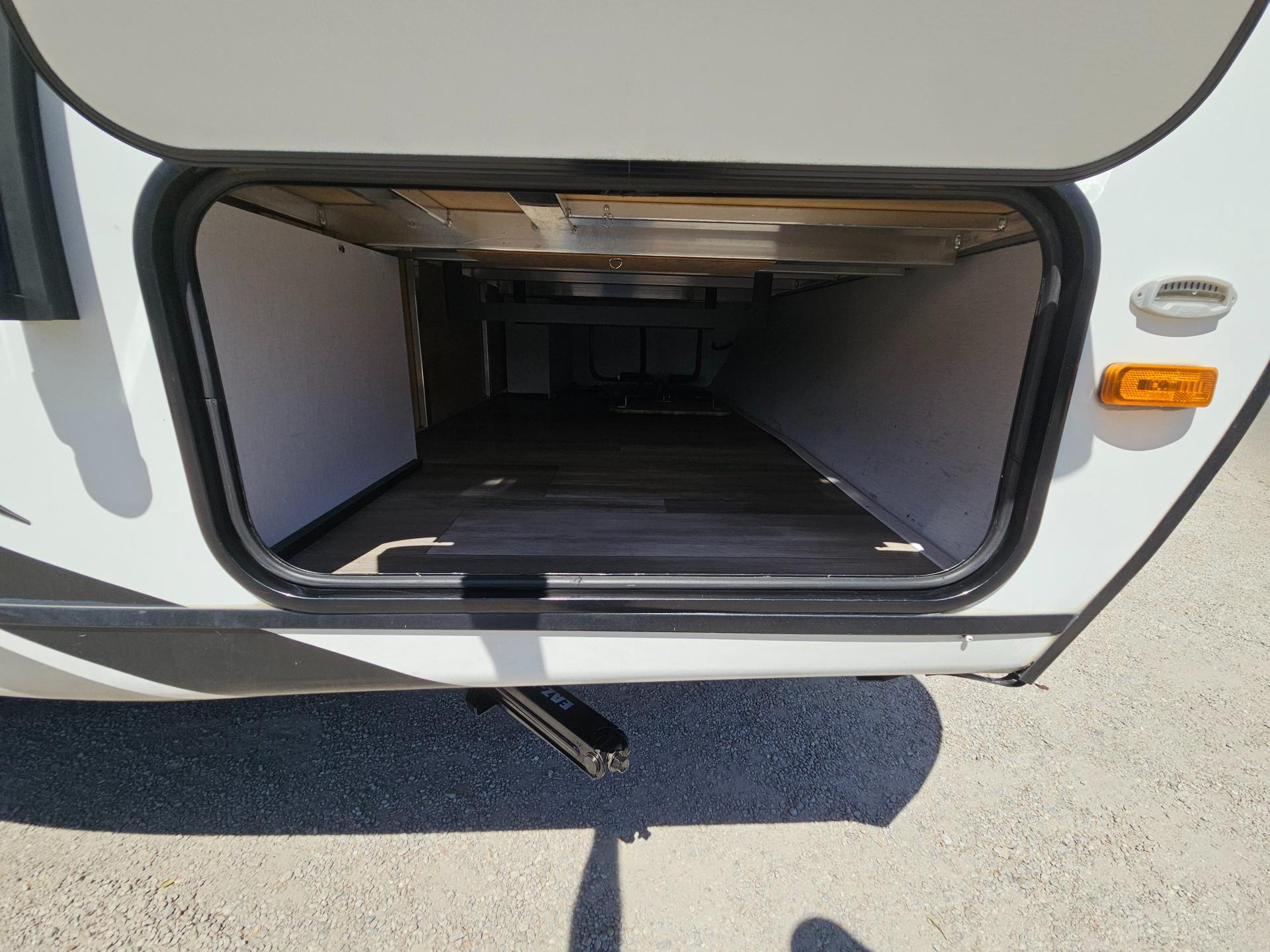 2022 Coachmen 2022 Coachmen Freedom Express Ultra Lite Series - thumbnail 31