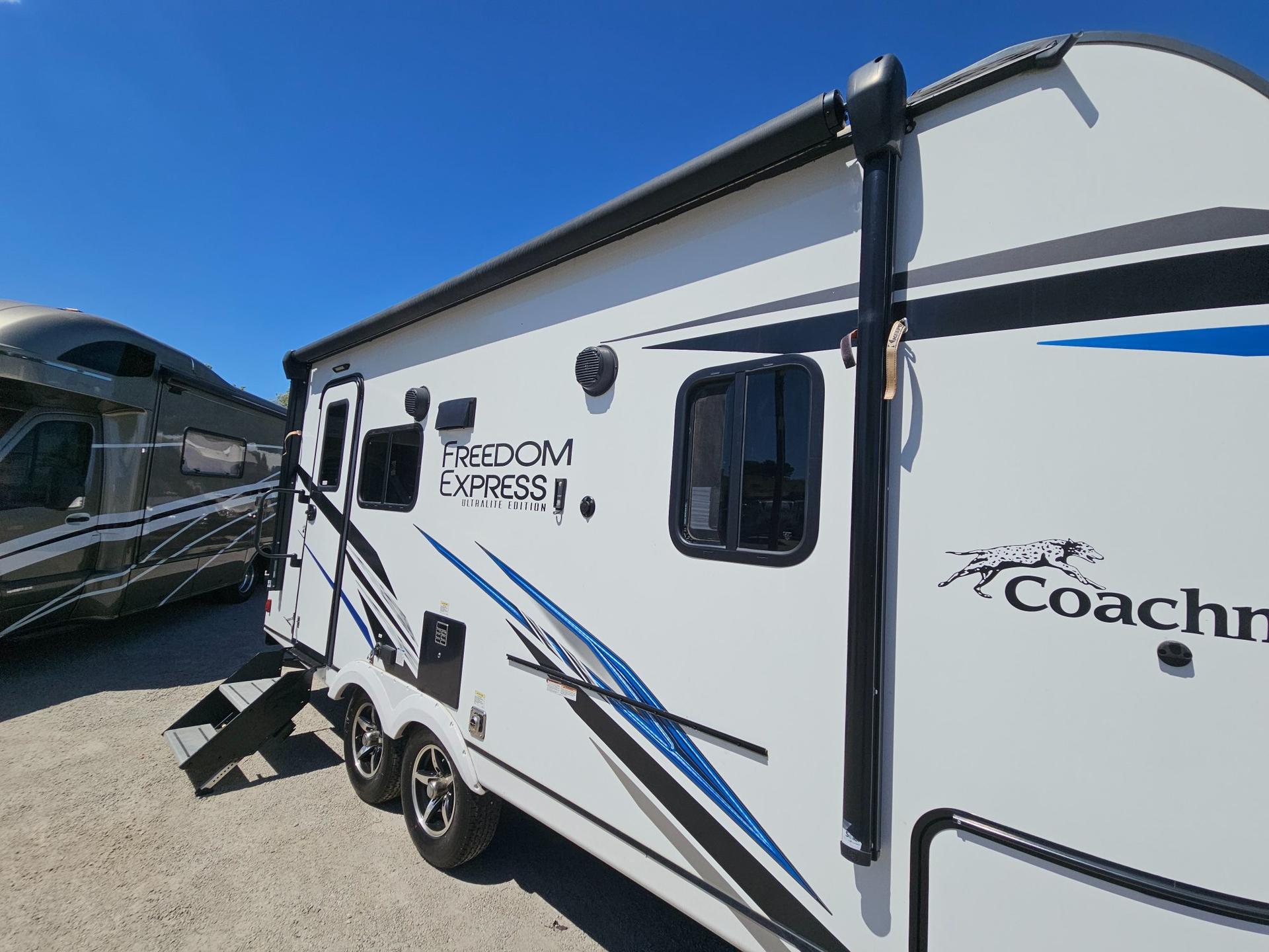 2022 Coachmen 2022 Coachmen Freedom Express Ultra Lite Series - thumbnail 32
