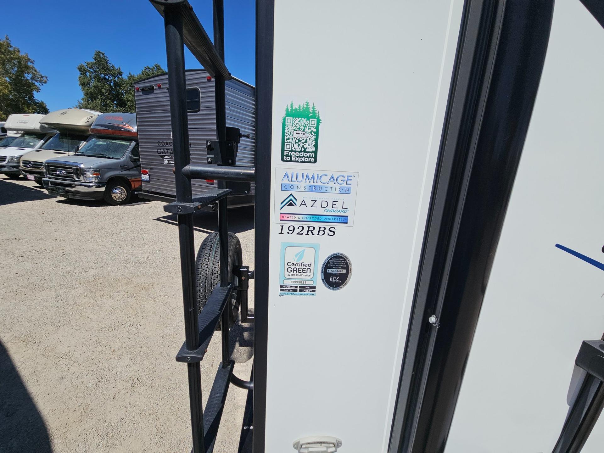 2022 Coachmen 2022 Coachmen Freedom Express Ultra Lite Series - thumbnail 36