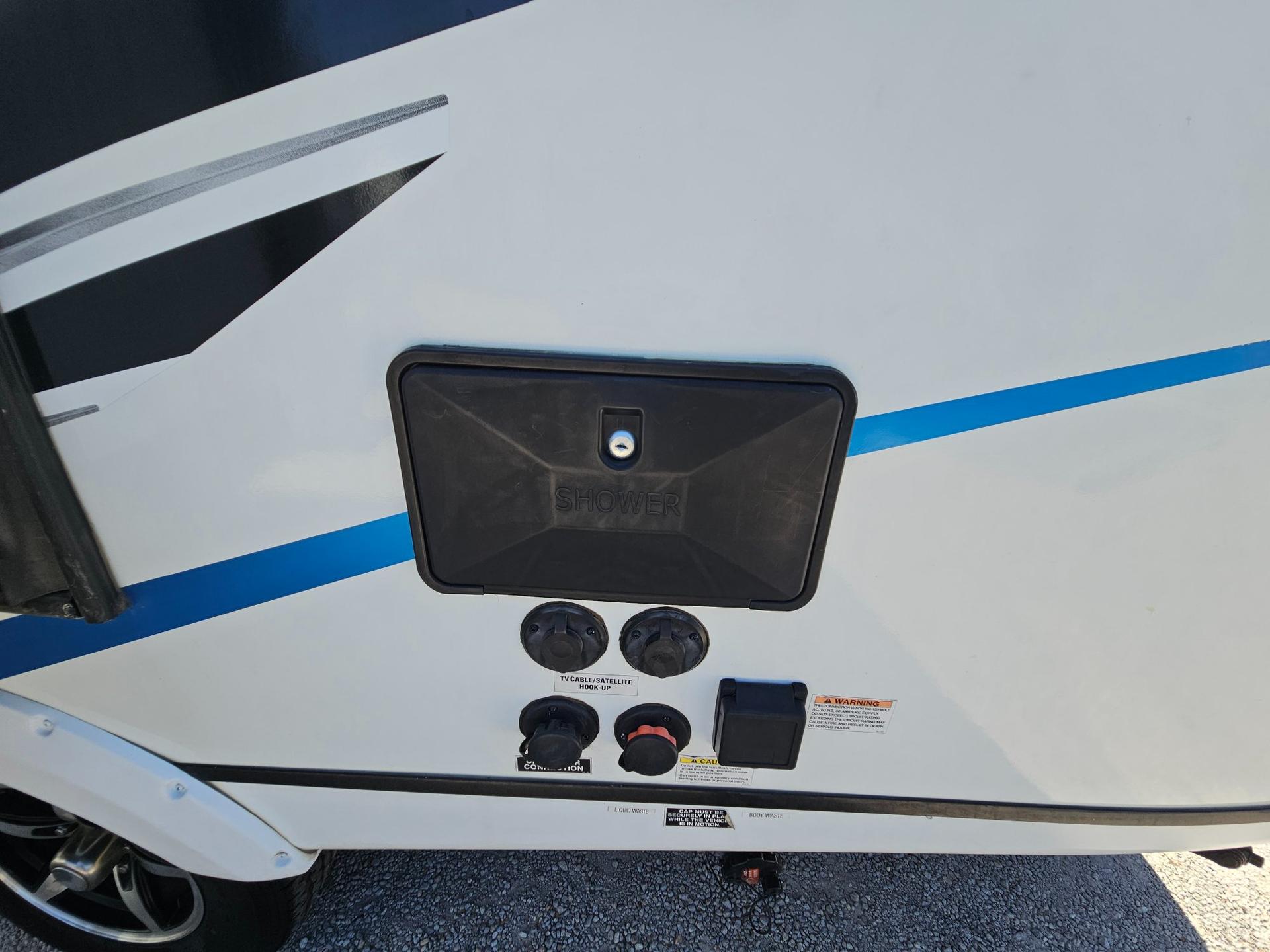 2022 Coachmen 2022 Coachmen Freedom Express Ultra Lite Series - thumbnail 37