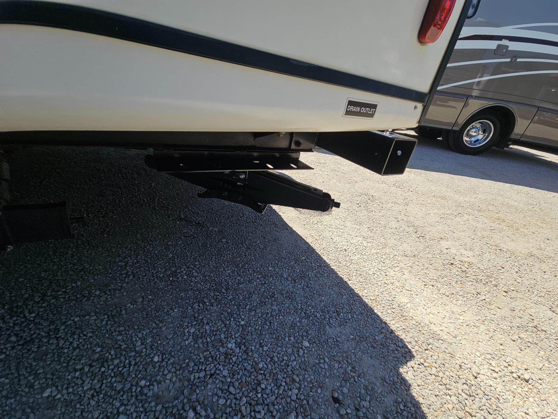 2022 Coachmen 2022 Coachmen Freedom Express Ultra Lite Series - thumbnail 38