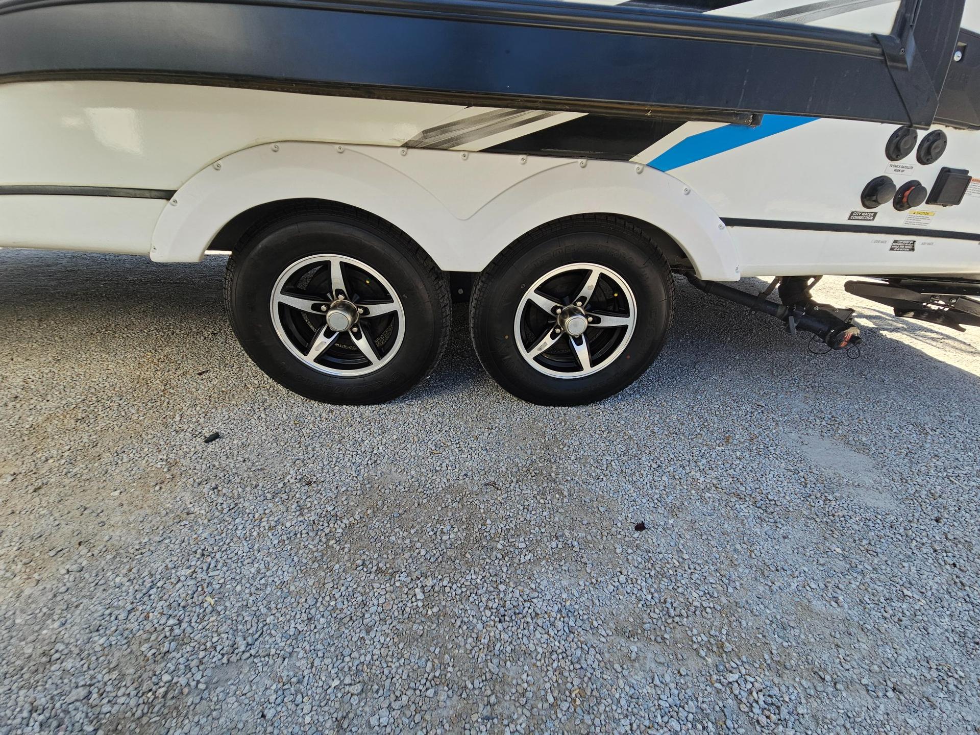 2022 Coachmen 2022 Coachmen Freedom Express Ultra Lite Series - thumbnail 40