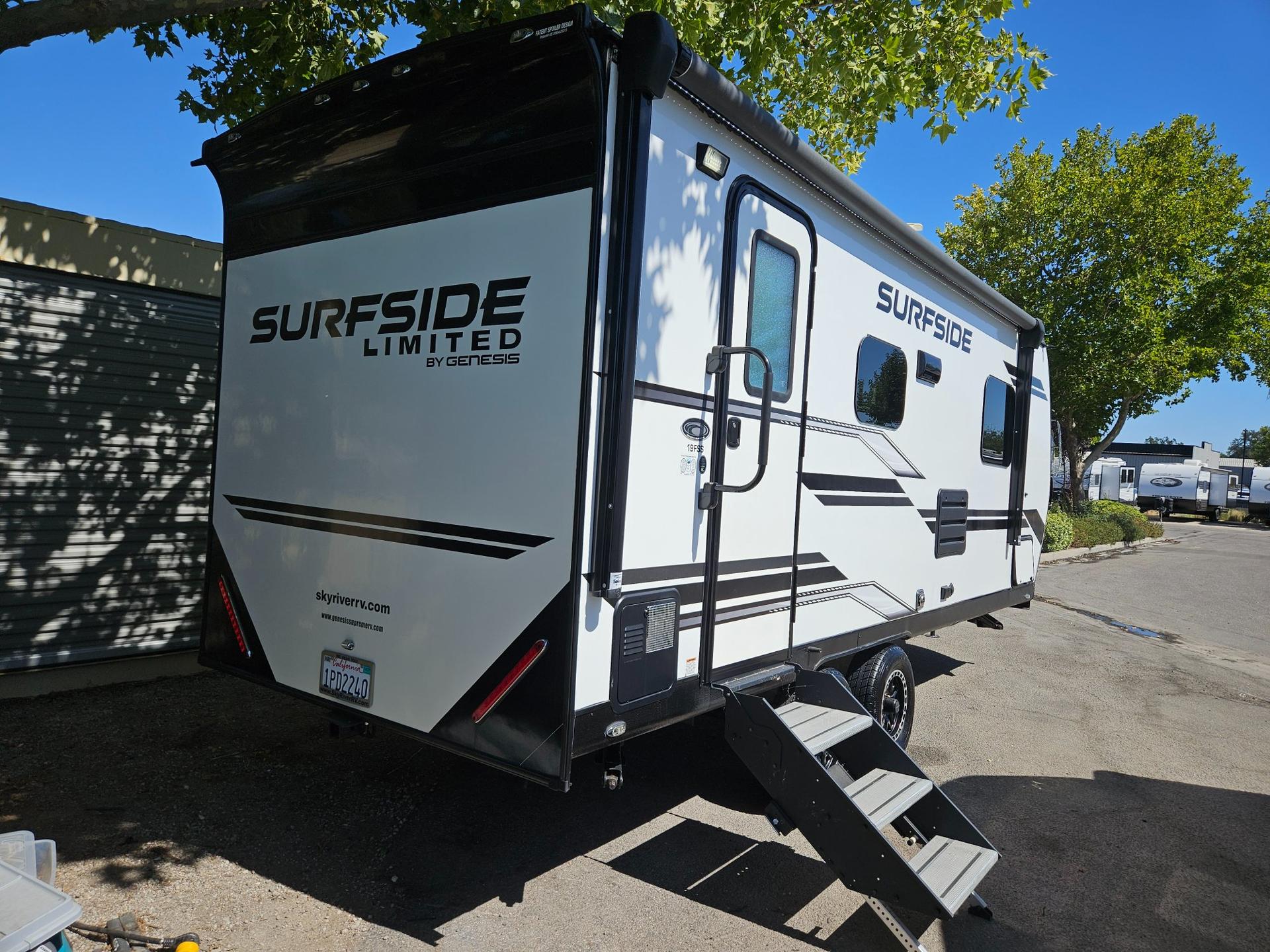 2023 Genesis Supreme 2023 Genesis Supreme Surfside Limited - thumbnail 3