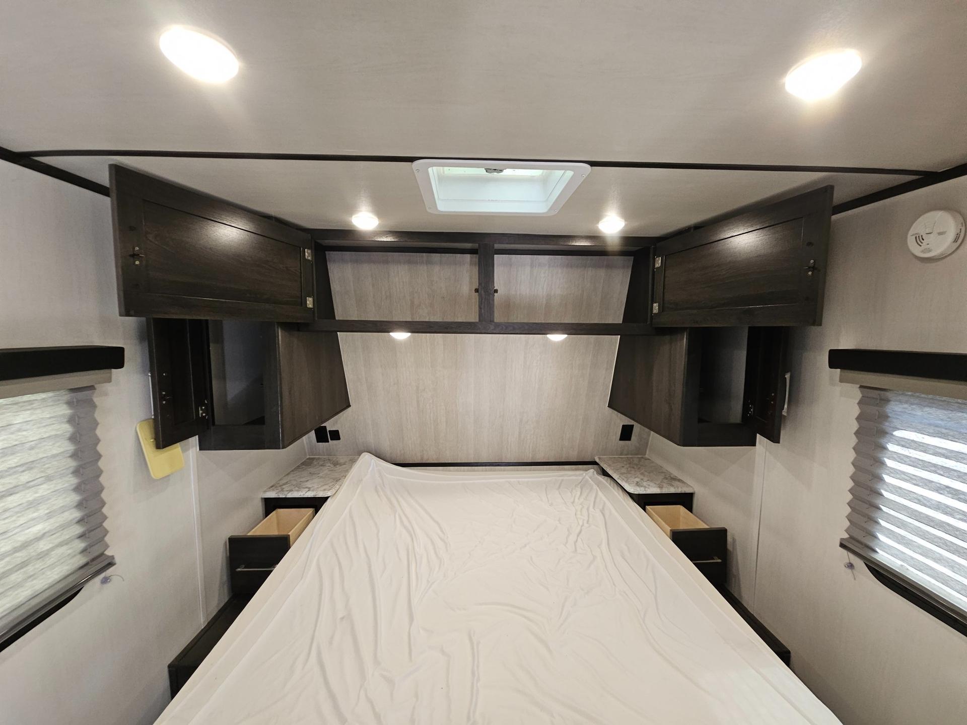 2023 Genesis Supreme 2023 Genesis Supreme Surfside Limited - thumbnail 11
