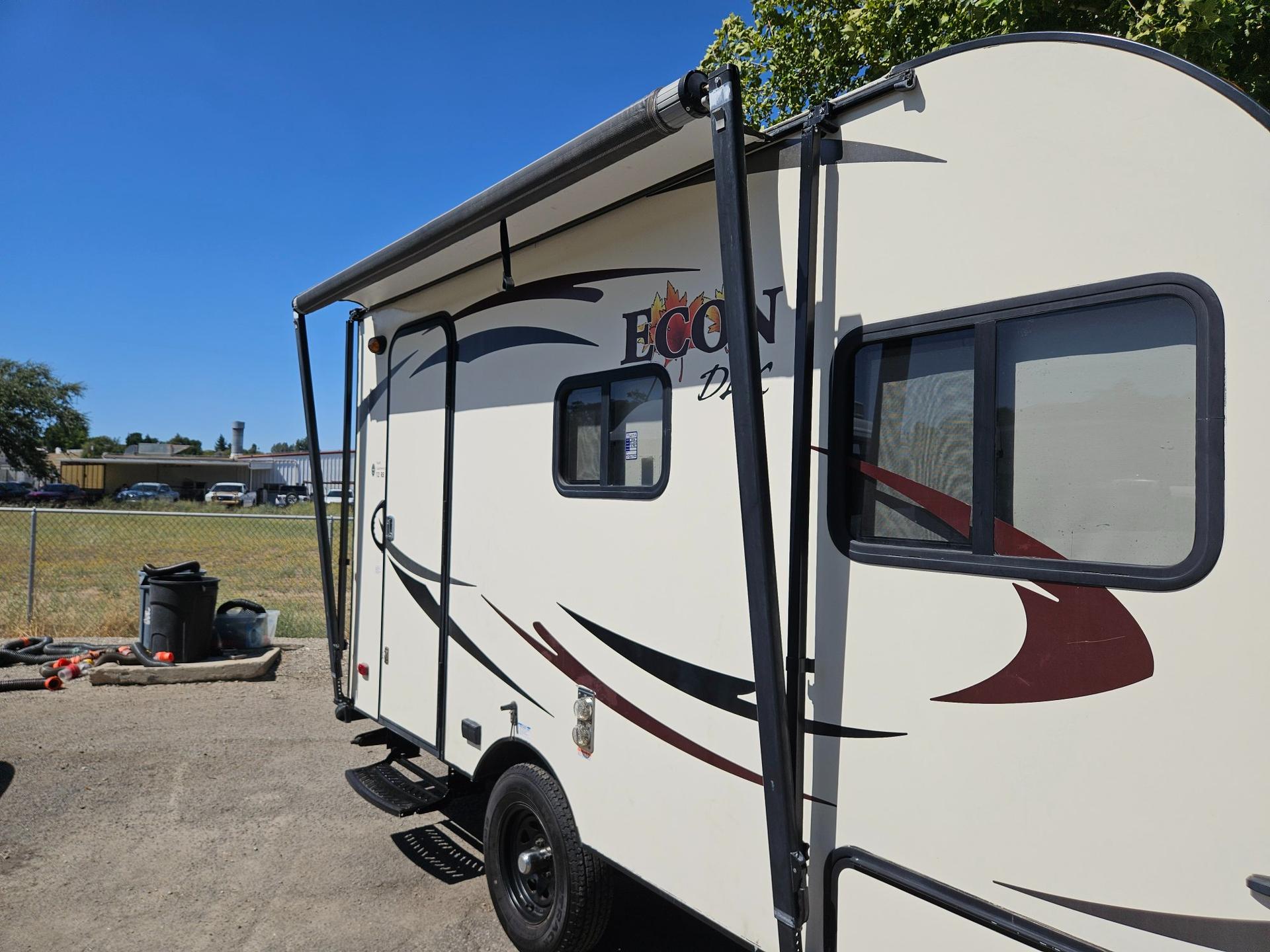 2016 Pacific Coachworks 2016 Pacific Coachworks Econ - thumbnail 24