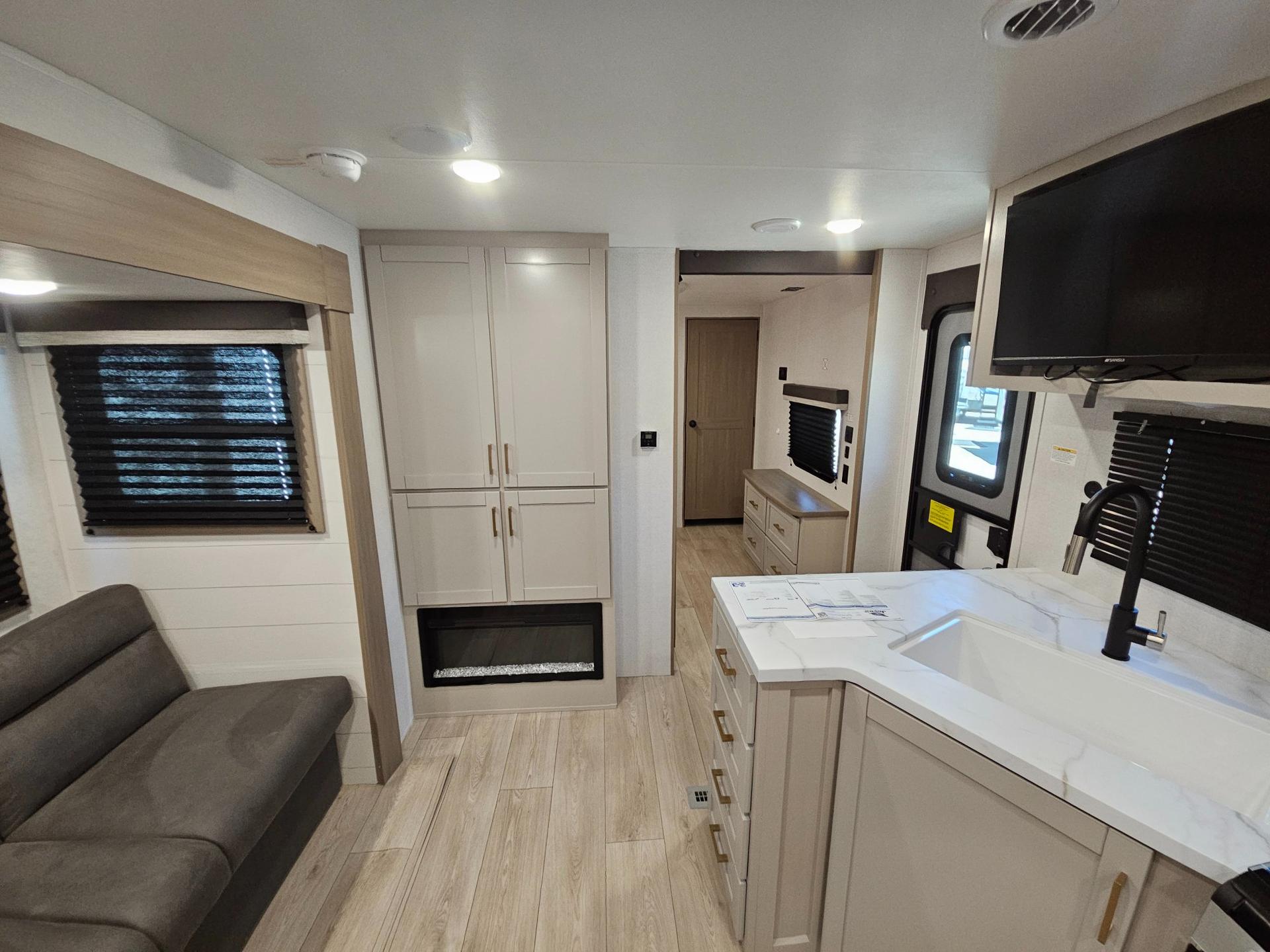 2027 Jayco 2027 Jayco Jay Flight - thumbnail 11