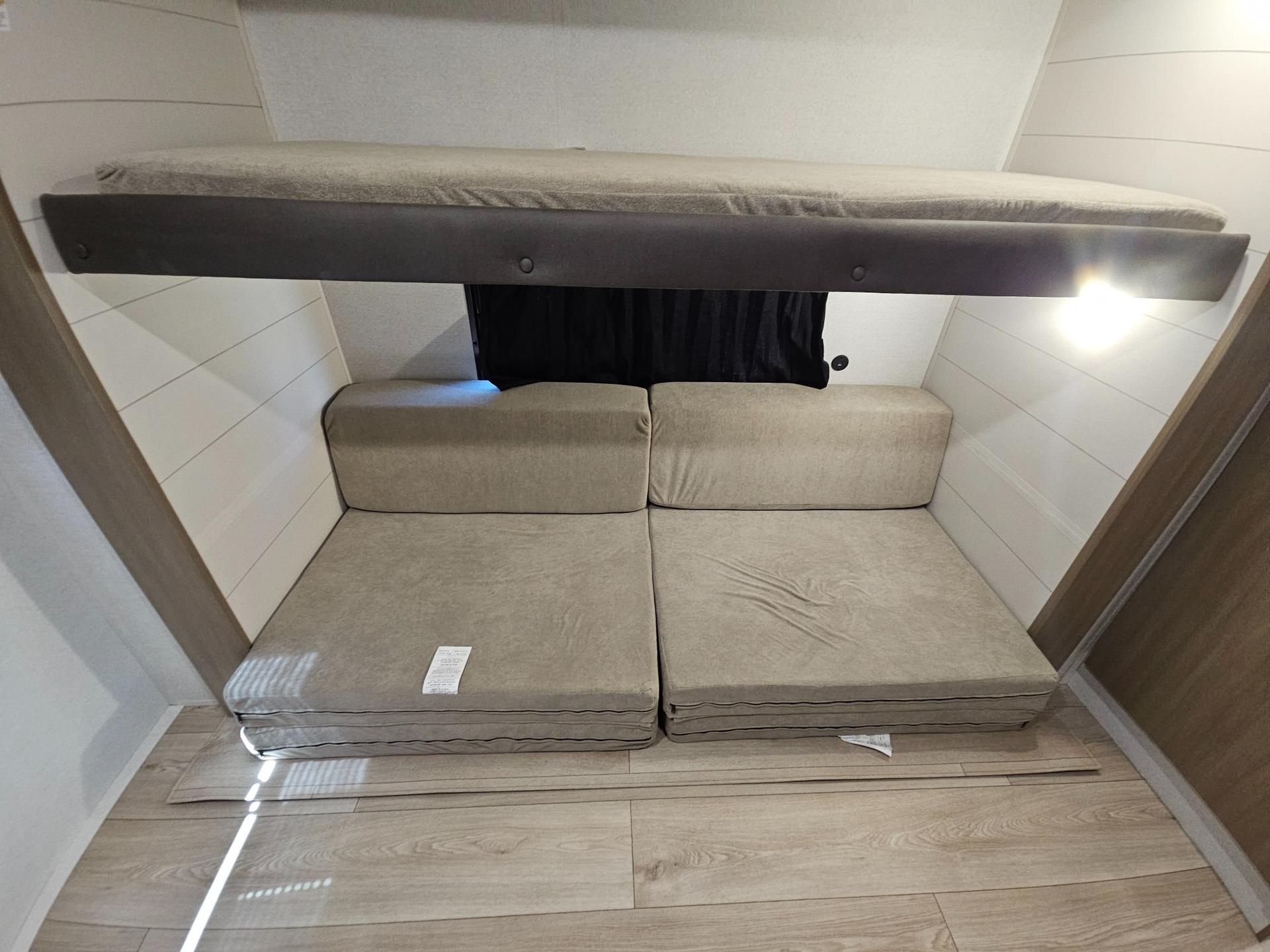 2027 Jayco 2027 Jayco Jay Flight - thumbnail 25