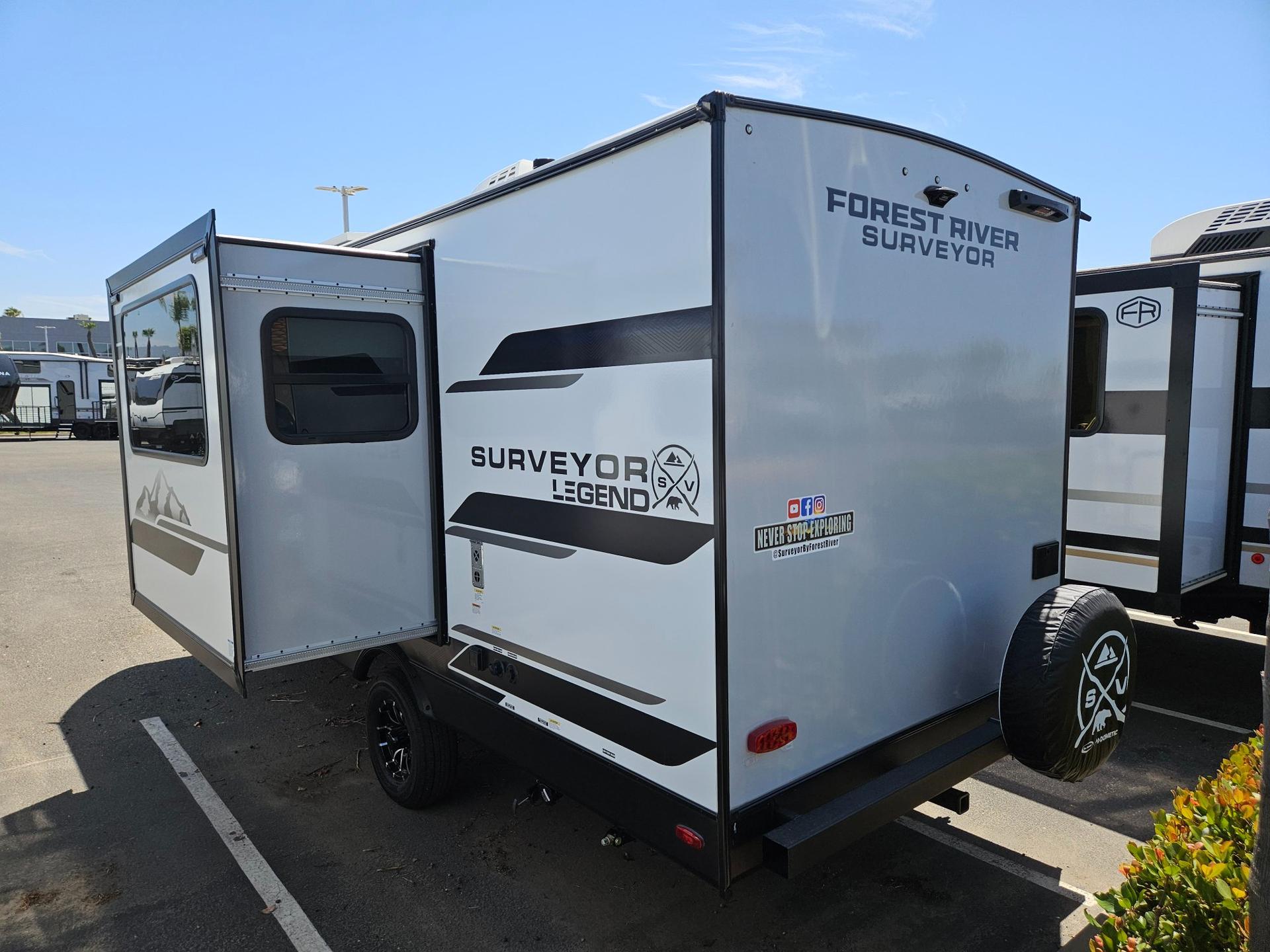 2027 Forest River RV 2027 Forest River RV Surveyor Legend - thumbnail 4