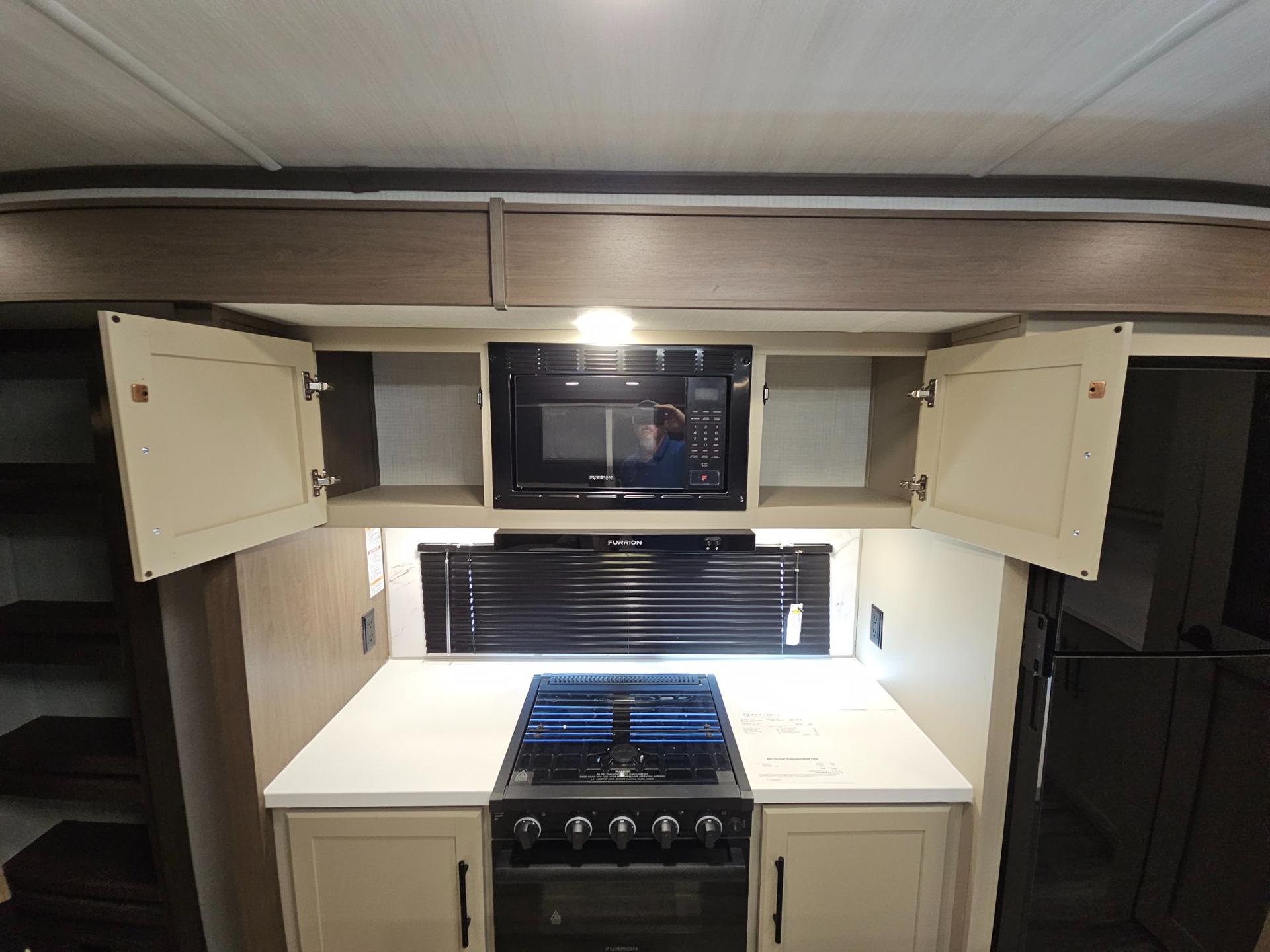 2027 Keystone RV 2027 Keystone RV Cougar Half-Ton - thumbnail 23