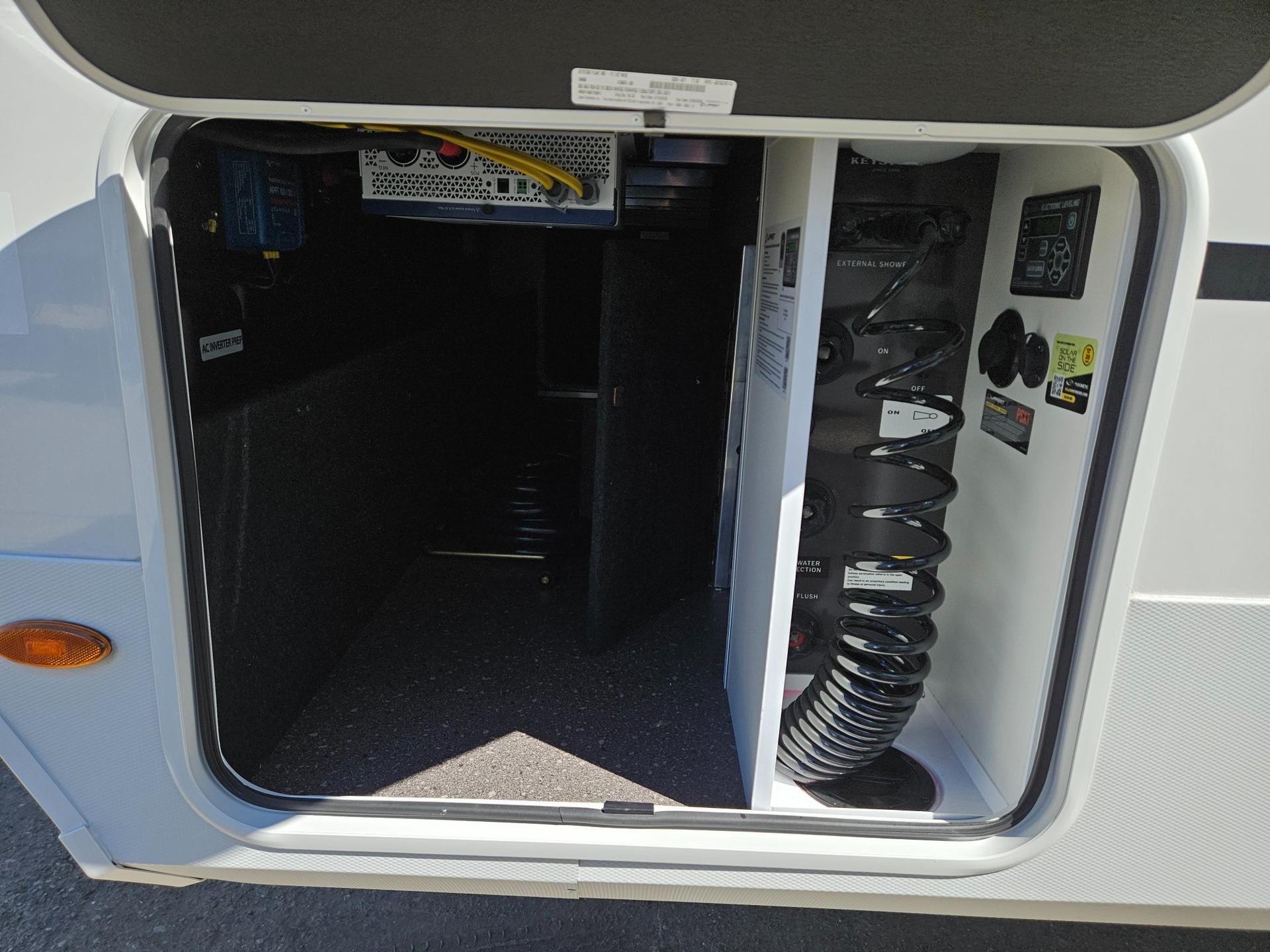 2027 Keystone RV 2027 Keystone RV Cougar Half-Ton - thumbnail 49