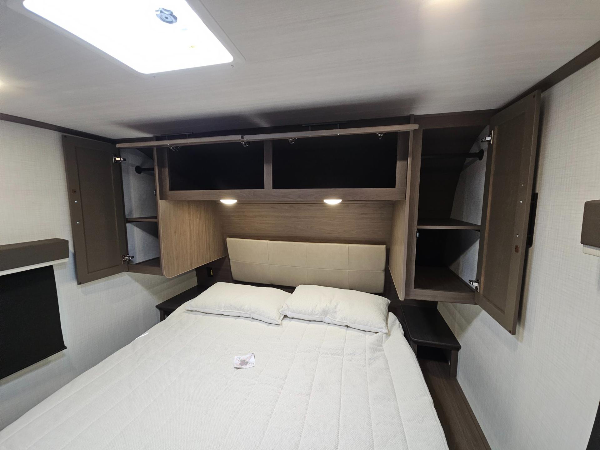 2027 Keystone RV 2027 Keystone RV Cougar Half-Ton - thumbnail 90