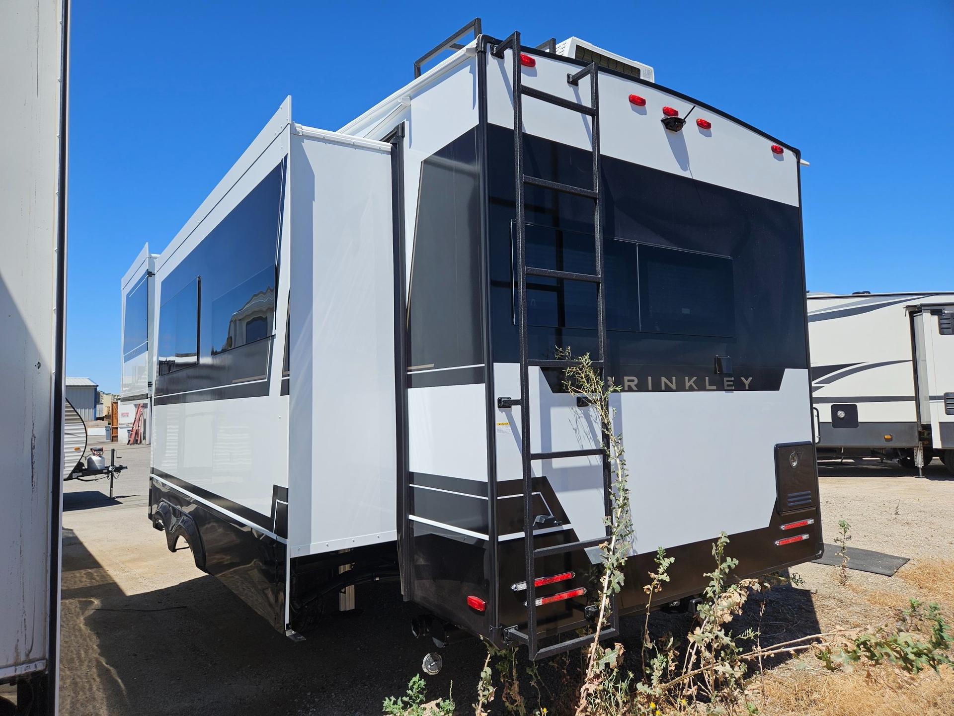 2027 Brinkley RV 2027 Brinkley RV Model Z - thumbnail 3