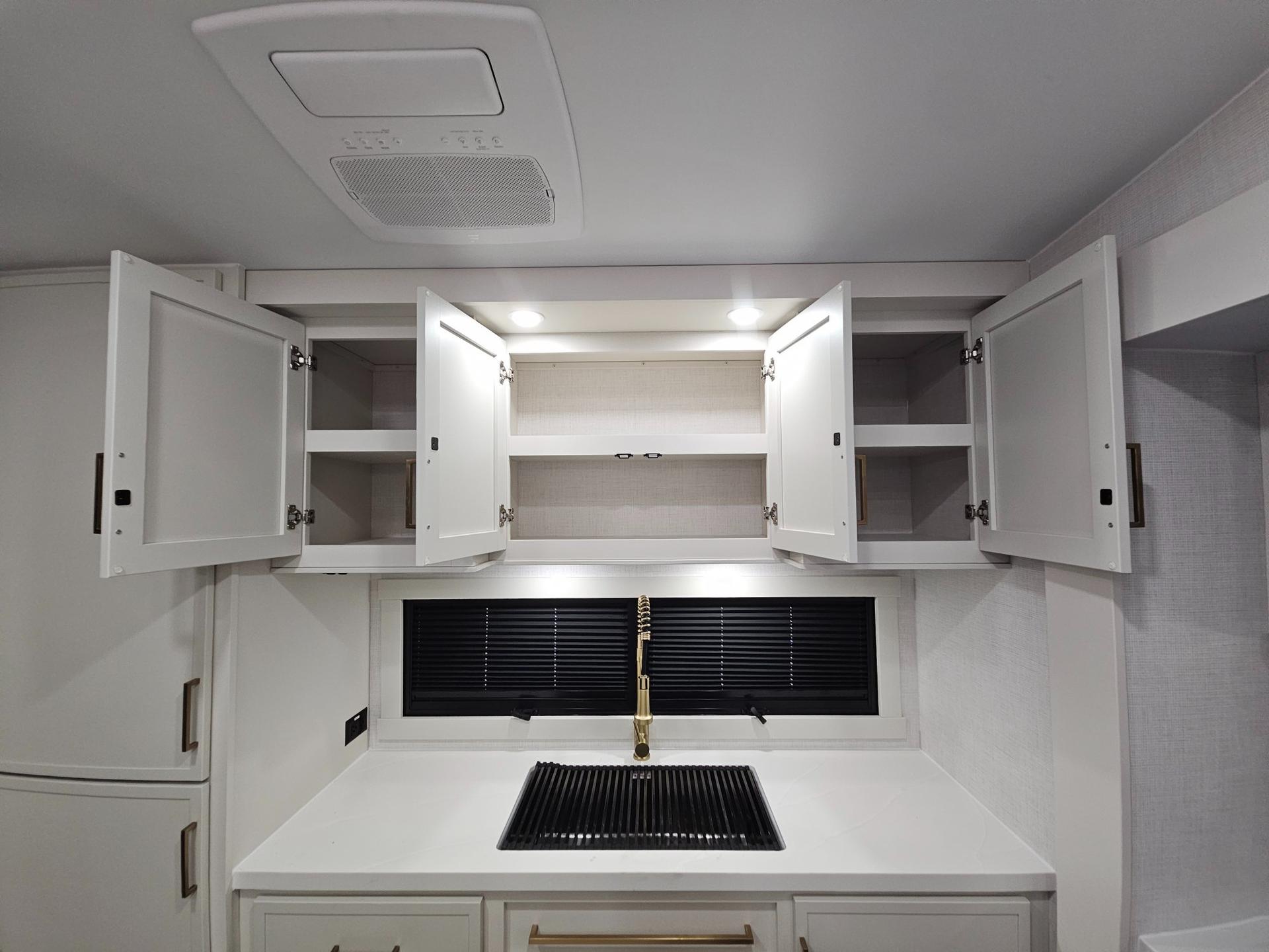 2027 Brinkley RV 2027 Brinkley RV Model Z - thumbnail 11