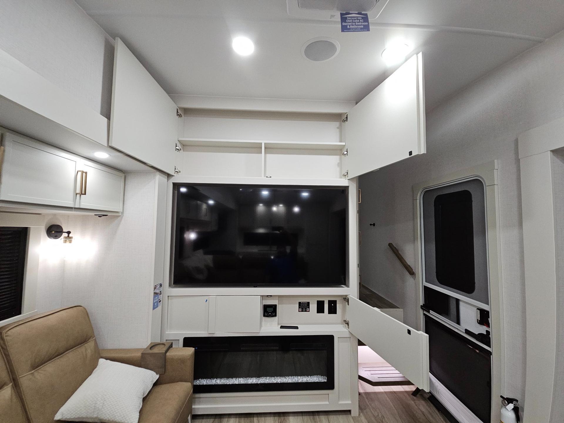 2027 Brinkley RV 2027 Brinkley RV Model Z - thumbnail 26