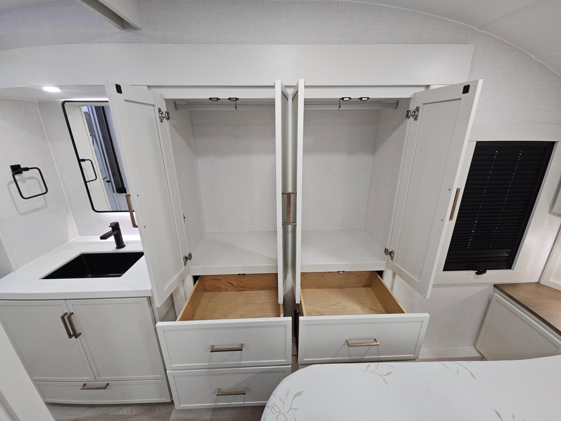 2027 Brinkley RV 2027 Brinkley RV Model Z - thumbnail 34